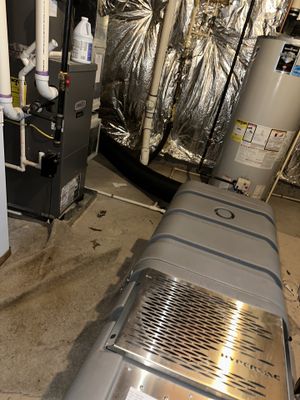 Air duct cleaning using Hypervac