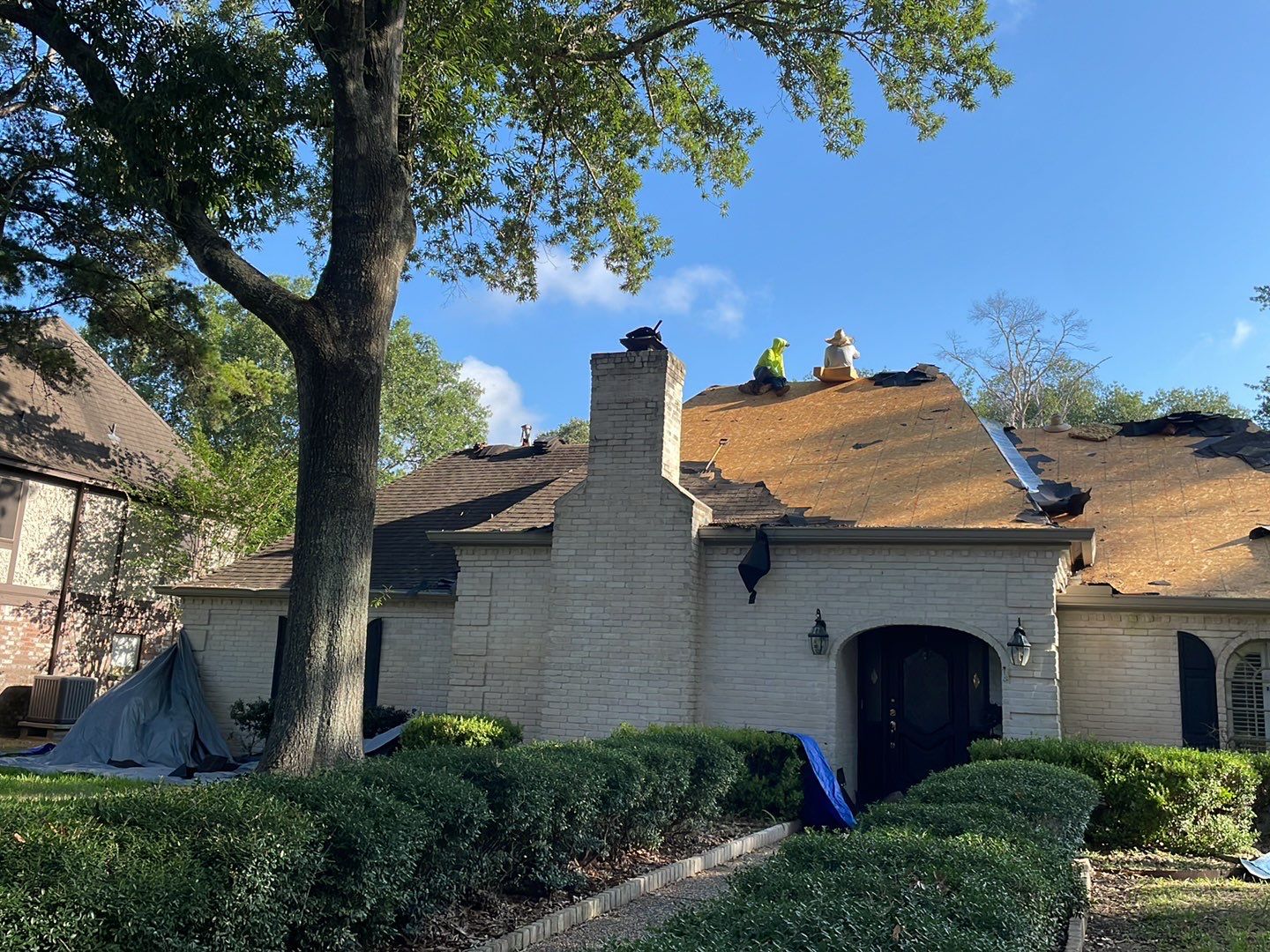 Residential Roofing Installation using Owen's Corning Duration (Lifetime) Shingles by Roof Repair Company