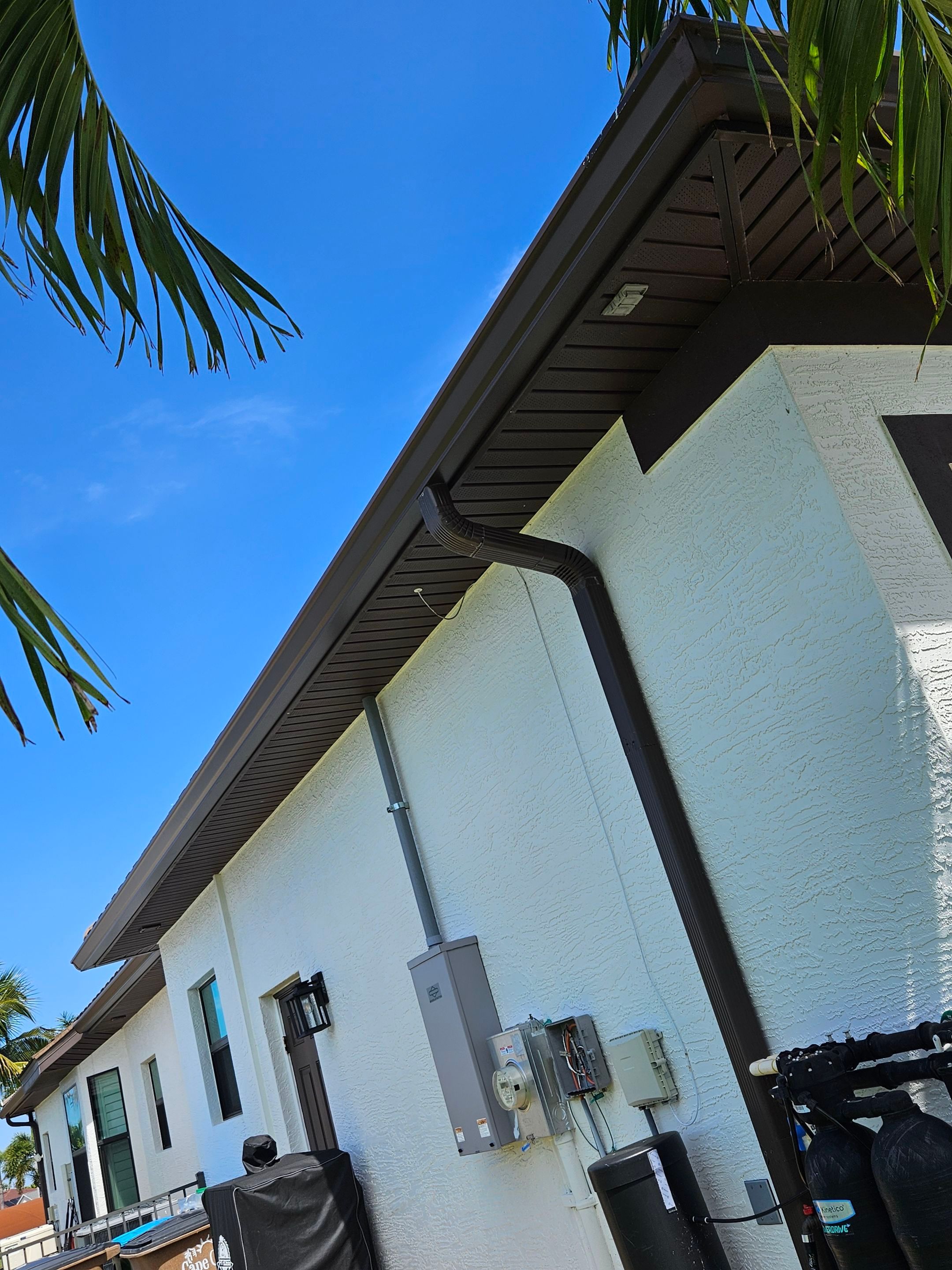 6 Inch Seamless Gutters using Musket Brown Seamless Gutters in Cape Coral FL by Gutter Professors