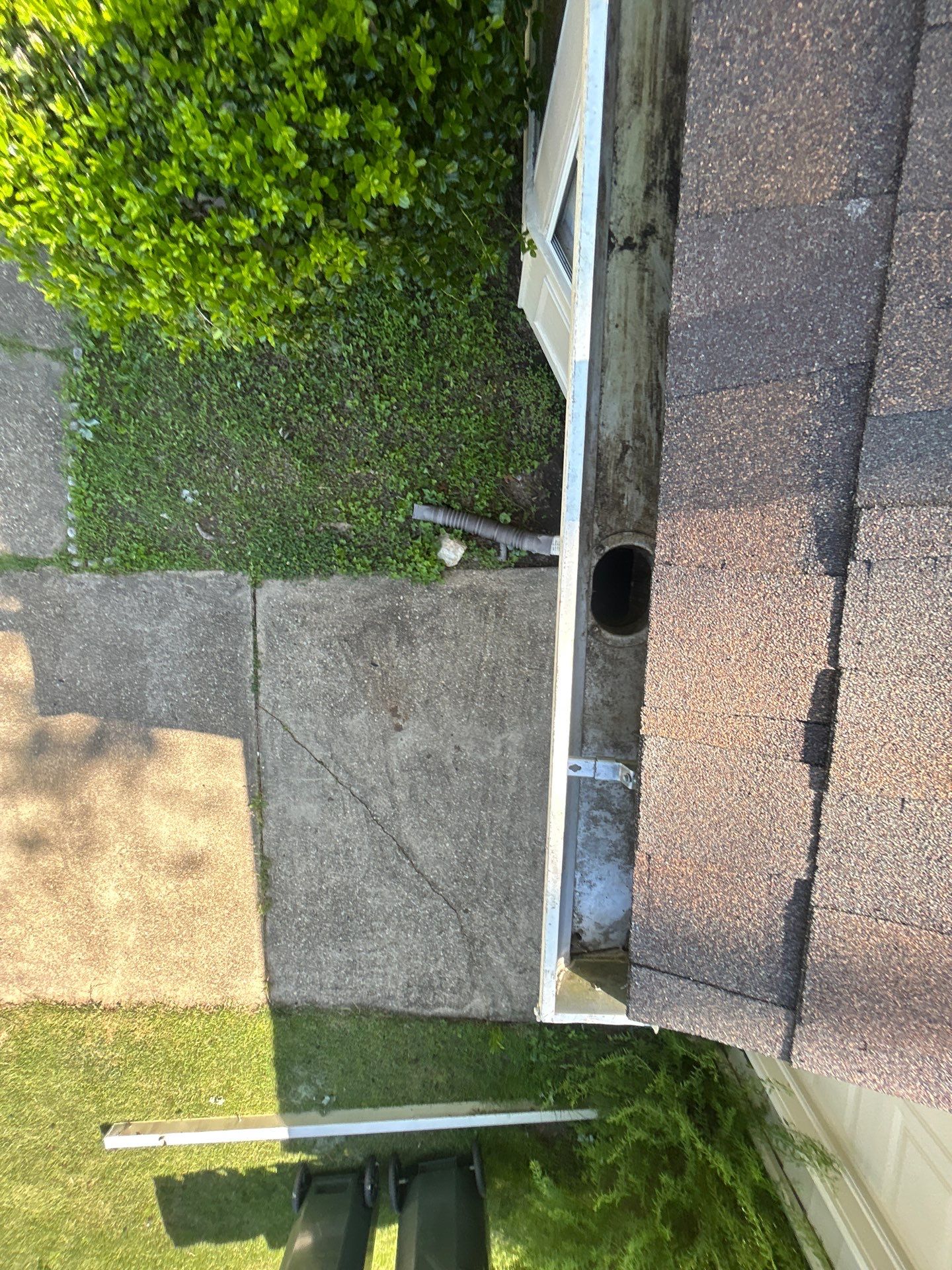 West Springfield: Residential Roof Replacement with CertainTeed Landmark in Heather Blend by RM Banning, Inc.