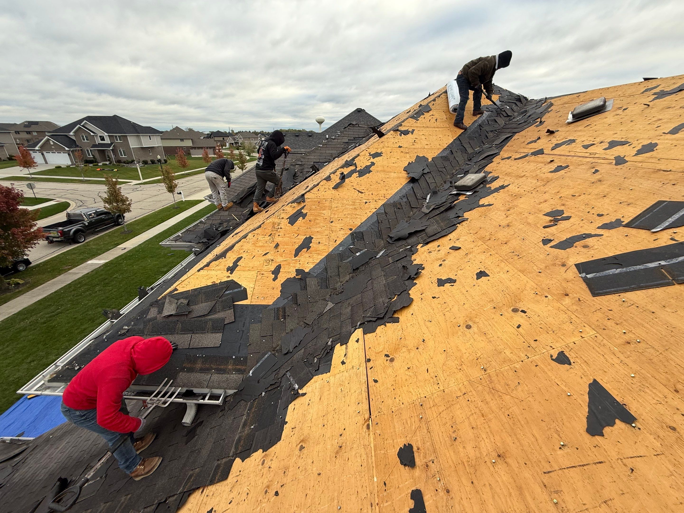 GAF Cedar Falls Roof and Velux windows by Optimal Home Improvement 