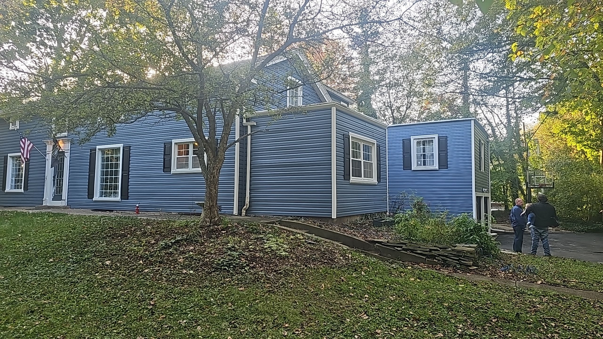 Norandex Cedar Knolls, Color: Jamestown Blue by Eagle Eye Roofing