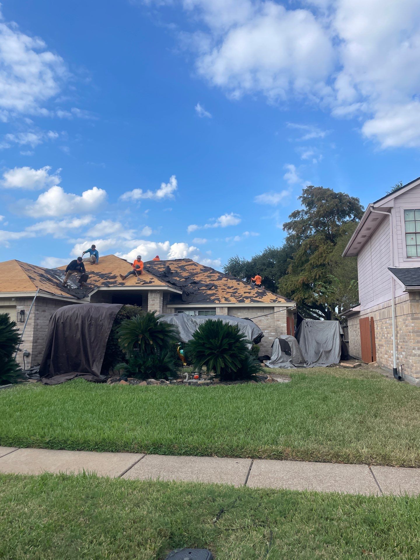 Roof Replacement in Ashcreek, Houston TX by Roof Repair Company