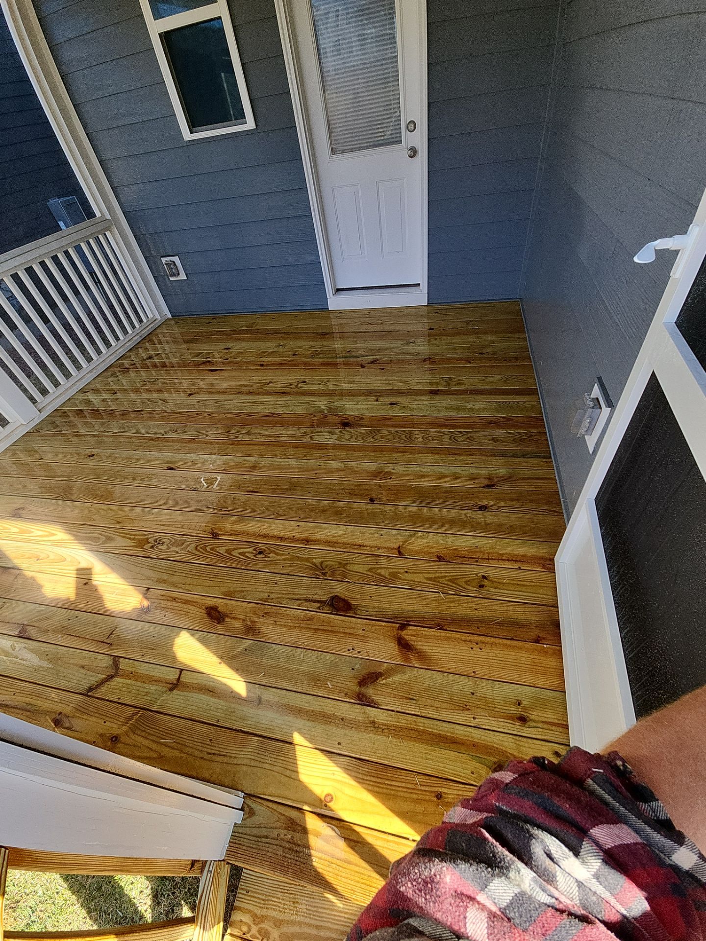 Deck using Wood Sealant and Stain by DuraSeal