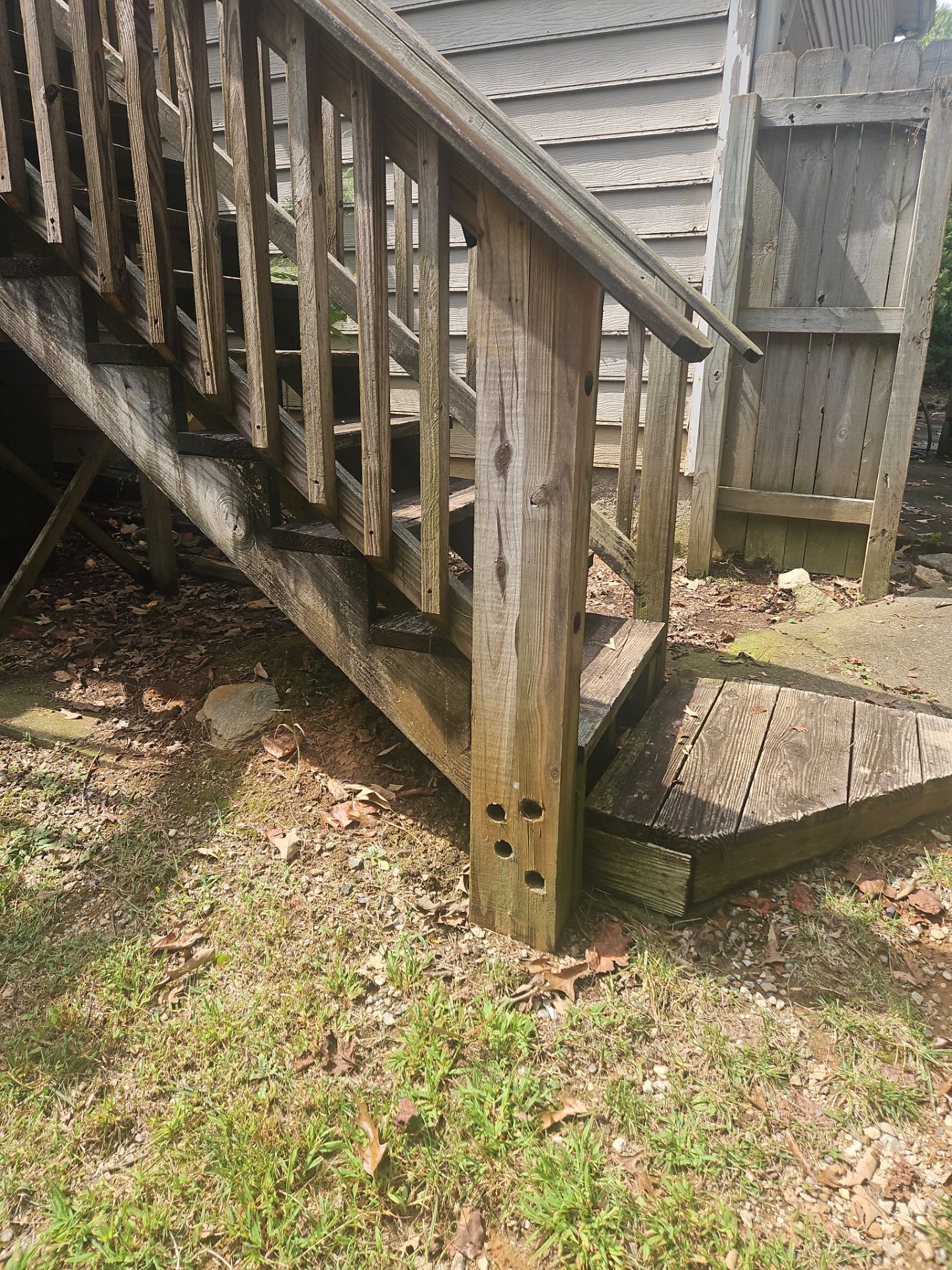 Deck Installation using Deckorators Summit Series Decking by Nelson Exteriors 