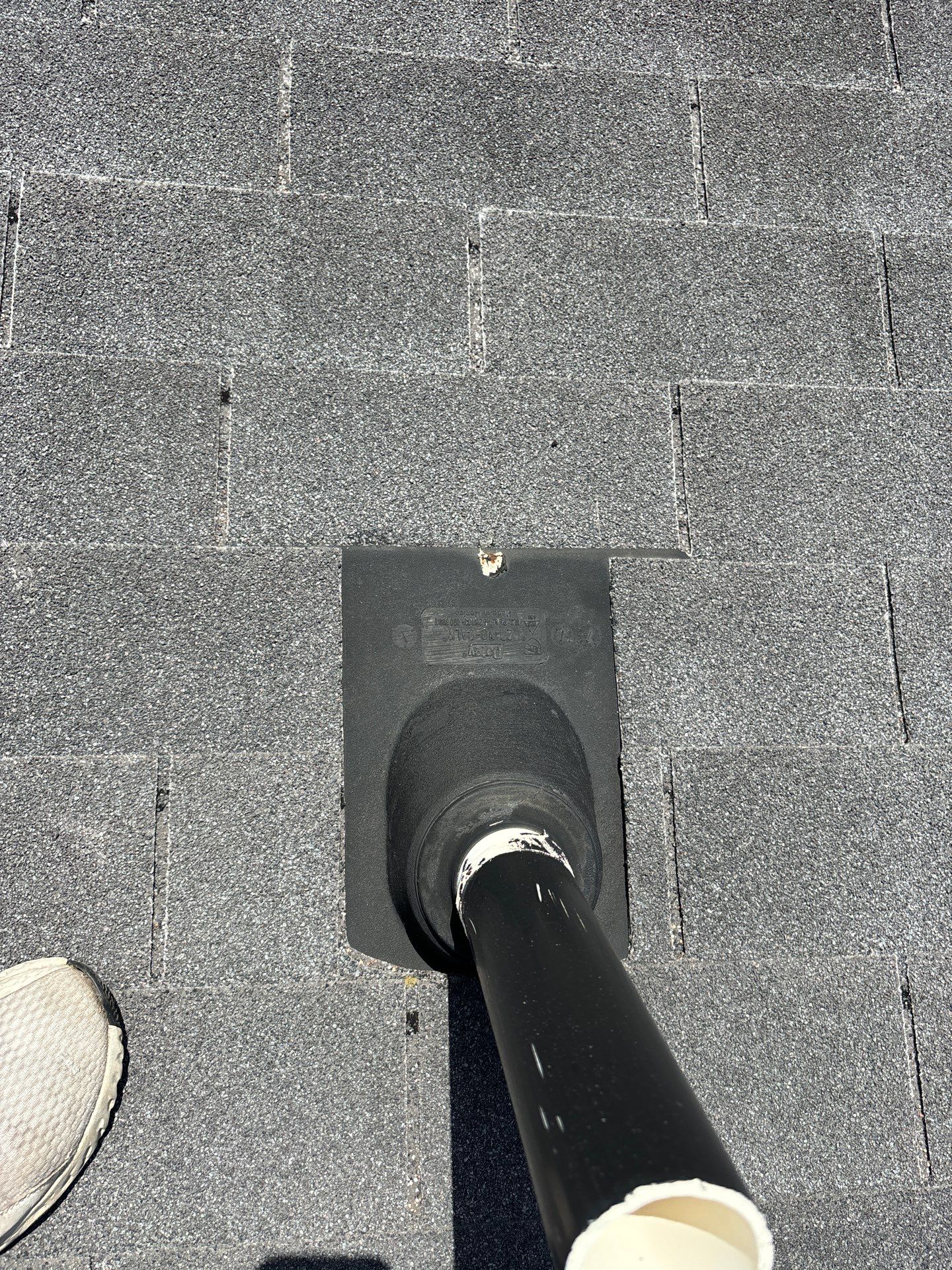 Residential Roofing Installation using Owen's Corning Duration (Lifetime) Shingles by Roof Repair Company