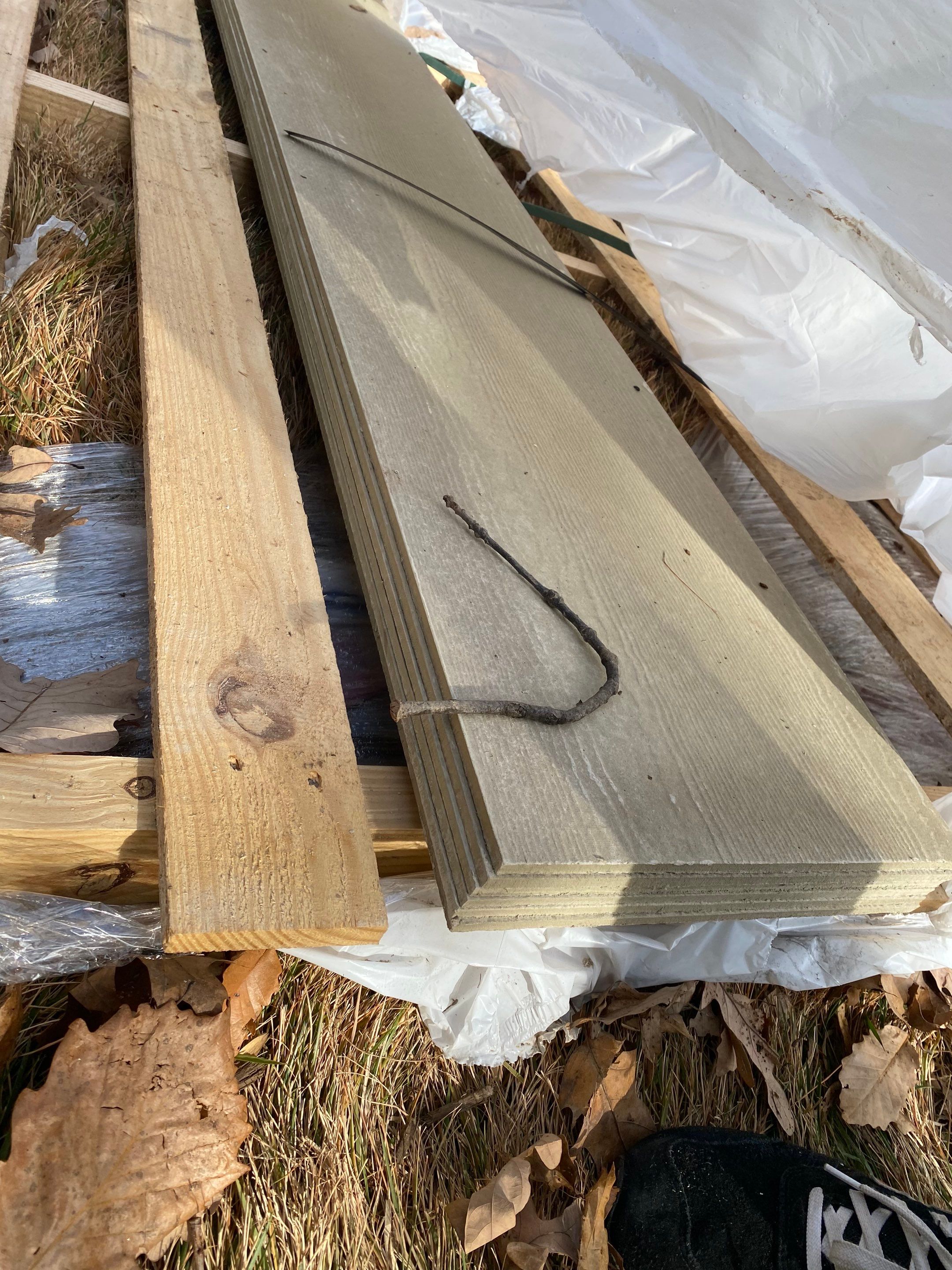 Reston: Residential Siding Replacement with James Hardie Statement Beaded Plank in Cappuccino Muffin by RM Banning, Inc.