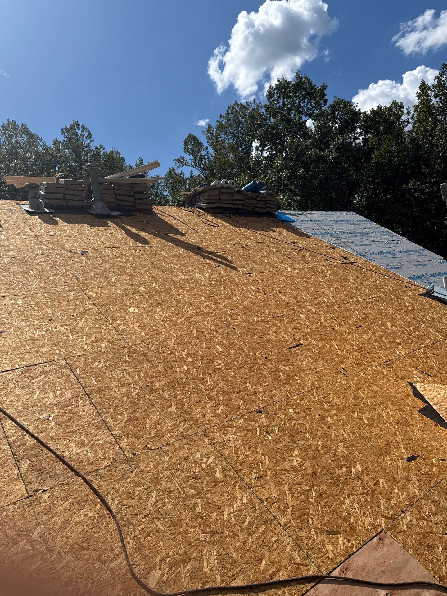 Fairfax station: Residential Roof with CertainTeed Landmark Pro in Max Def Shenandoah  by RM Banning, Inc.