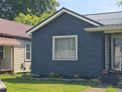 Complete Vinyl Siding Replacement in Huntington