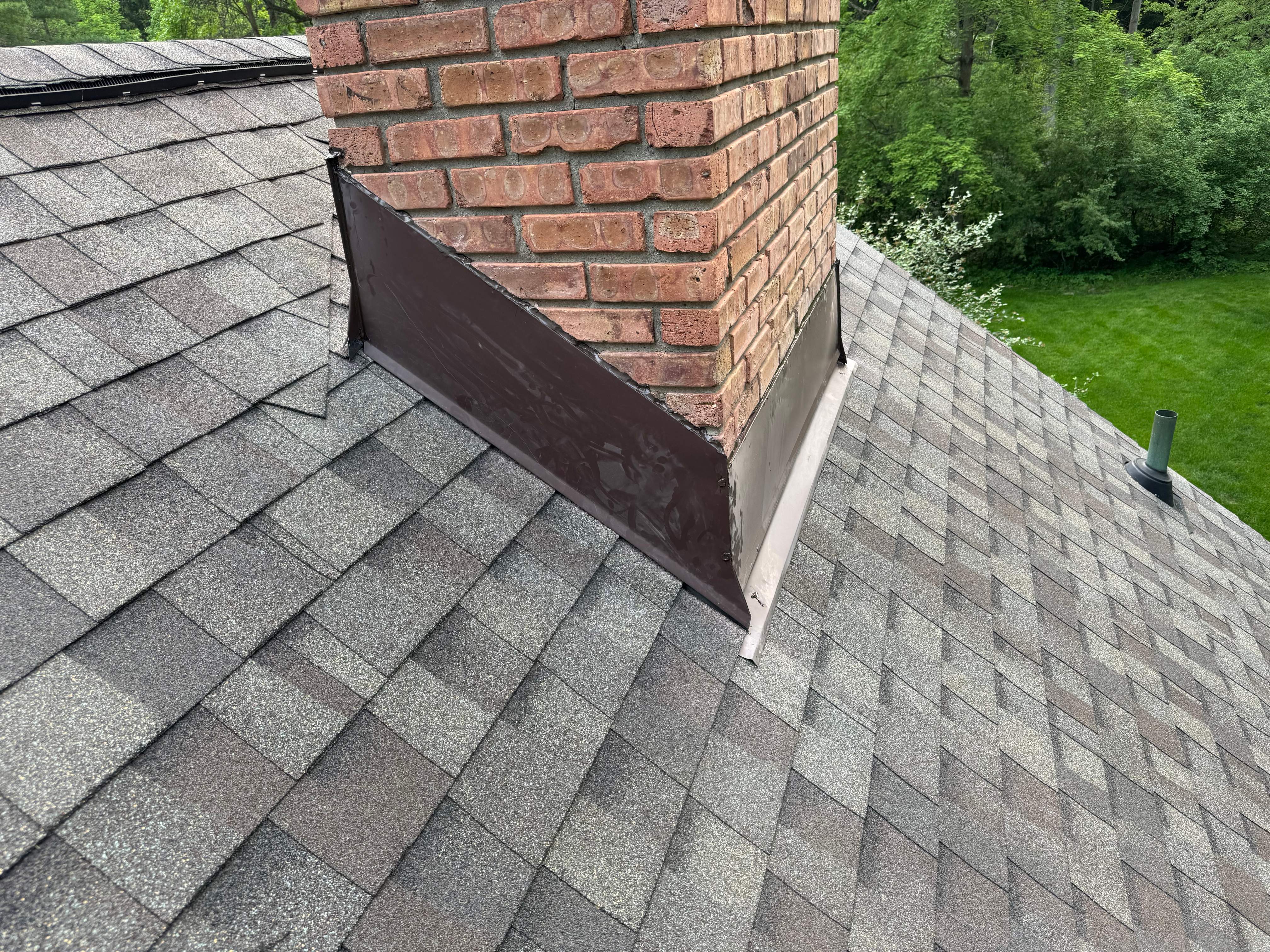 Residential Roofing Installation using Certainteed Landmark ClimateFlex by GRACCO