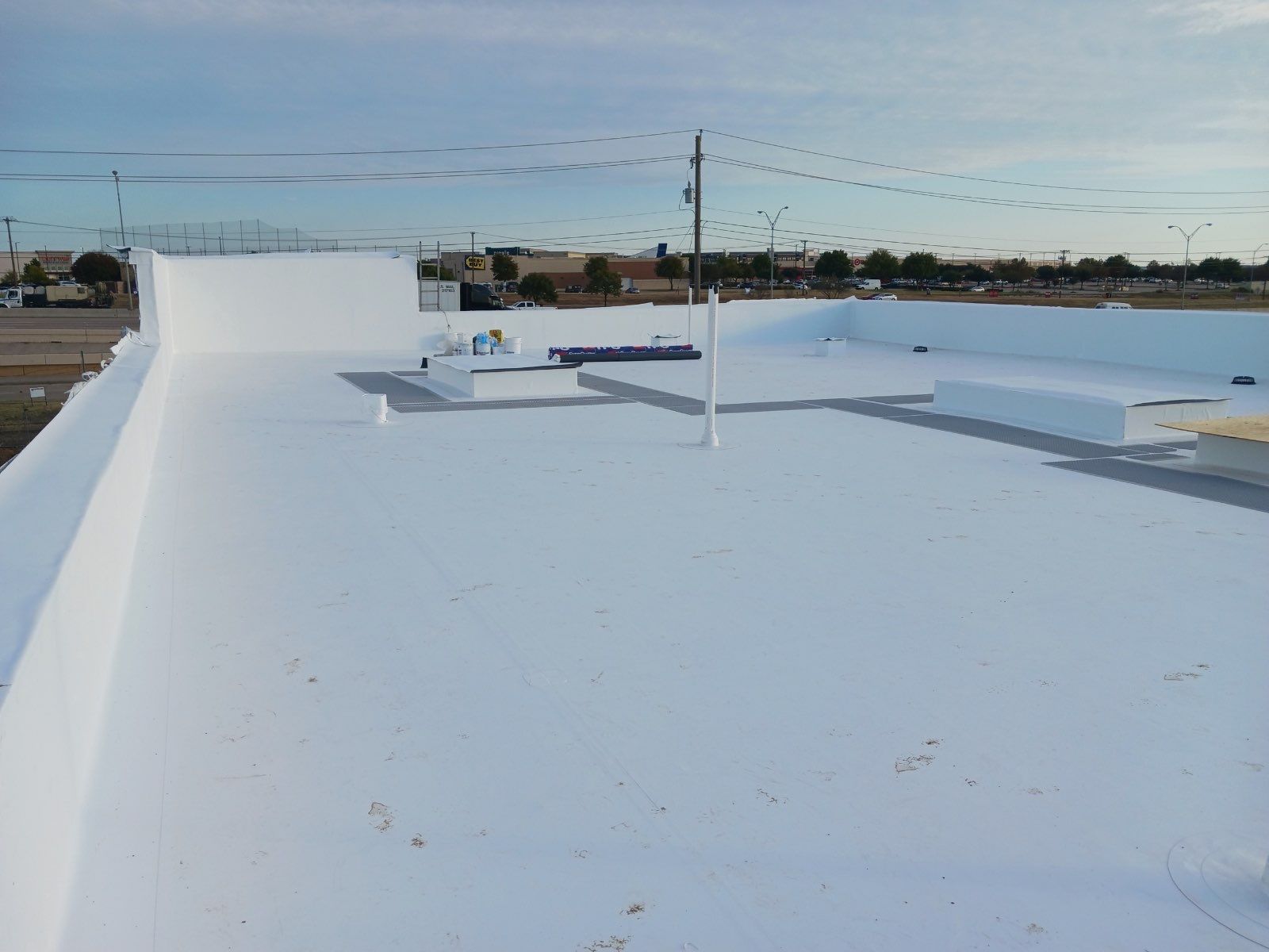Commercial Roofing Installation using GAF Everguard TPO - Veterinary Emergency Group by Roof Experts