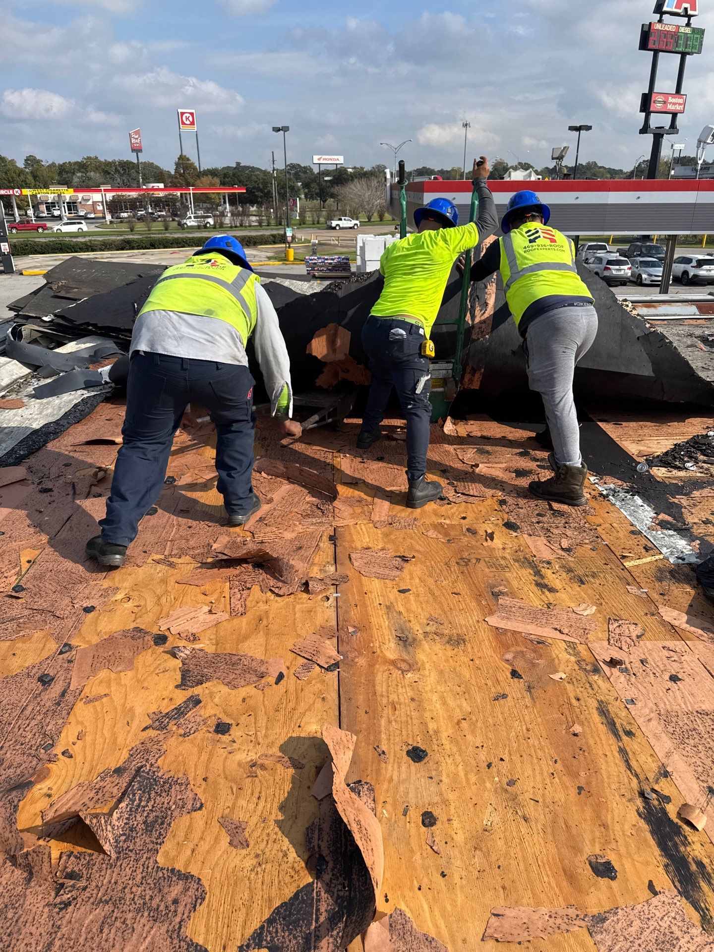 Commercial Roof Replacement using GAF Everguard TPO for Travel Center of America by Roof Experts