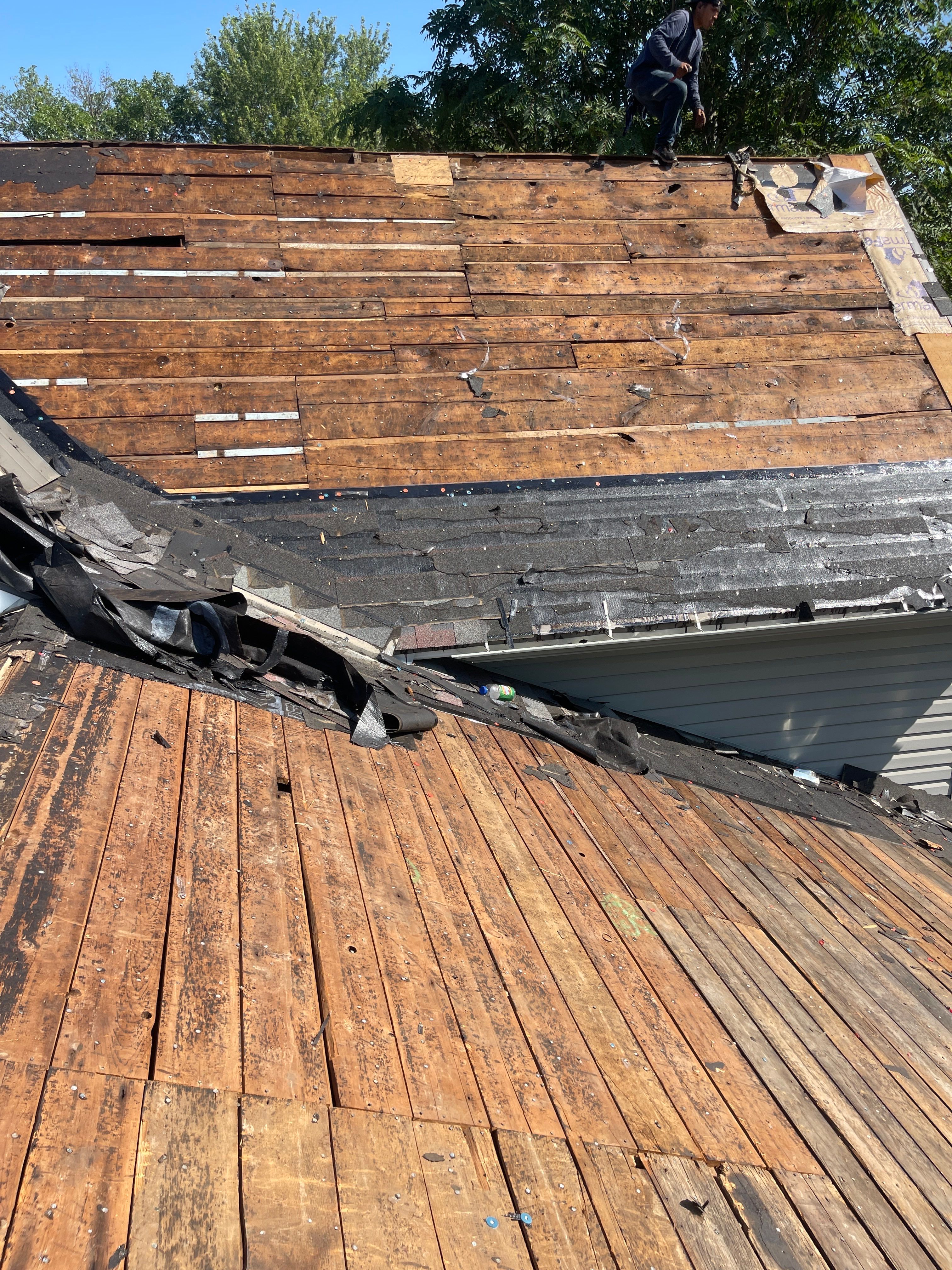 Residential Roofing Installation using Owens Corning Duration Colonial Slate by Lightning Exteriors