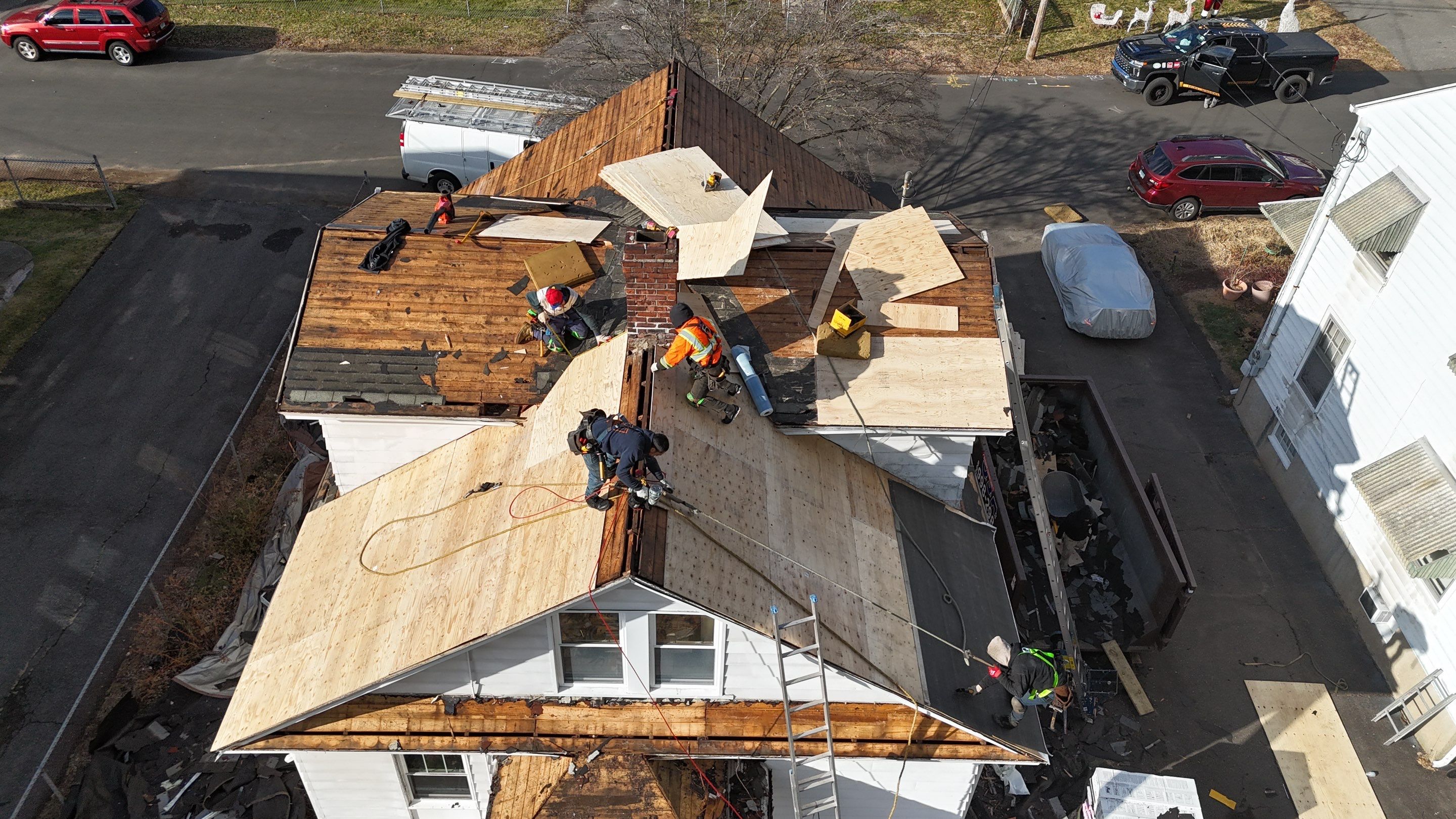 Owens Corning Duration: Onyx Black in Naugatuck by Golden Shield Roofing