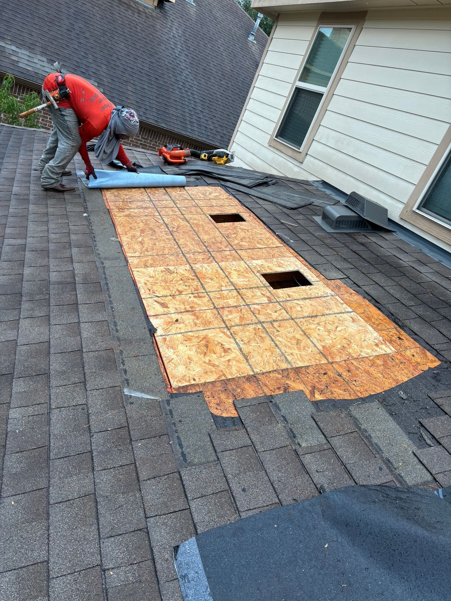 Hail Damage using Owen's Corning Duration (Lifetime) Shingles by Roof Repair Company