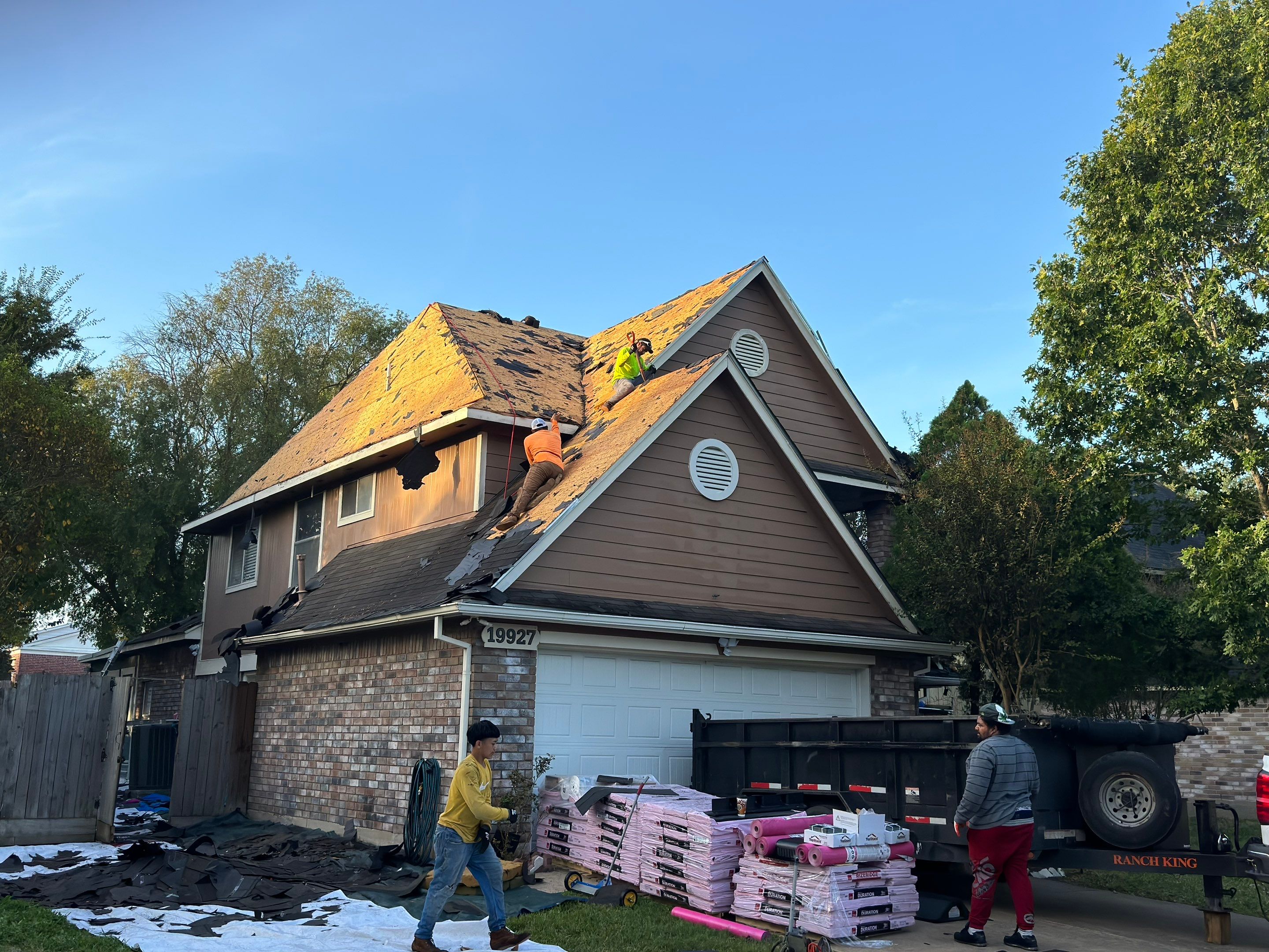 Residential Roofing Installation using Owen's Corning Duration (Lifetime) Shingles by Roof Repair Company