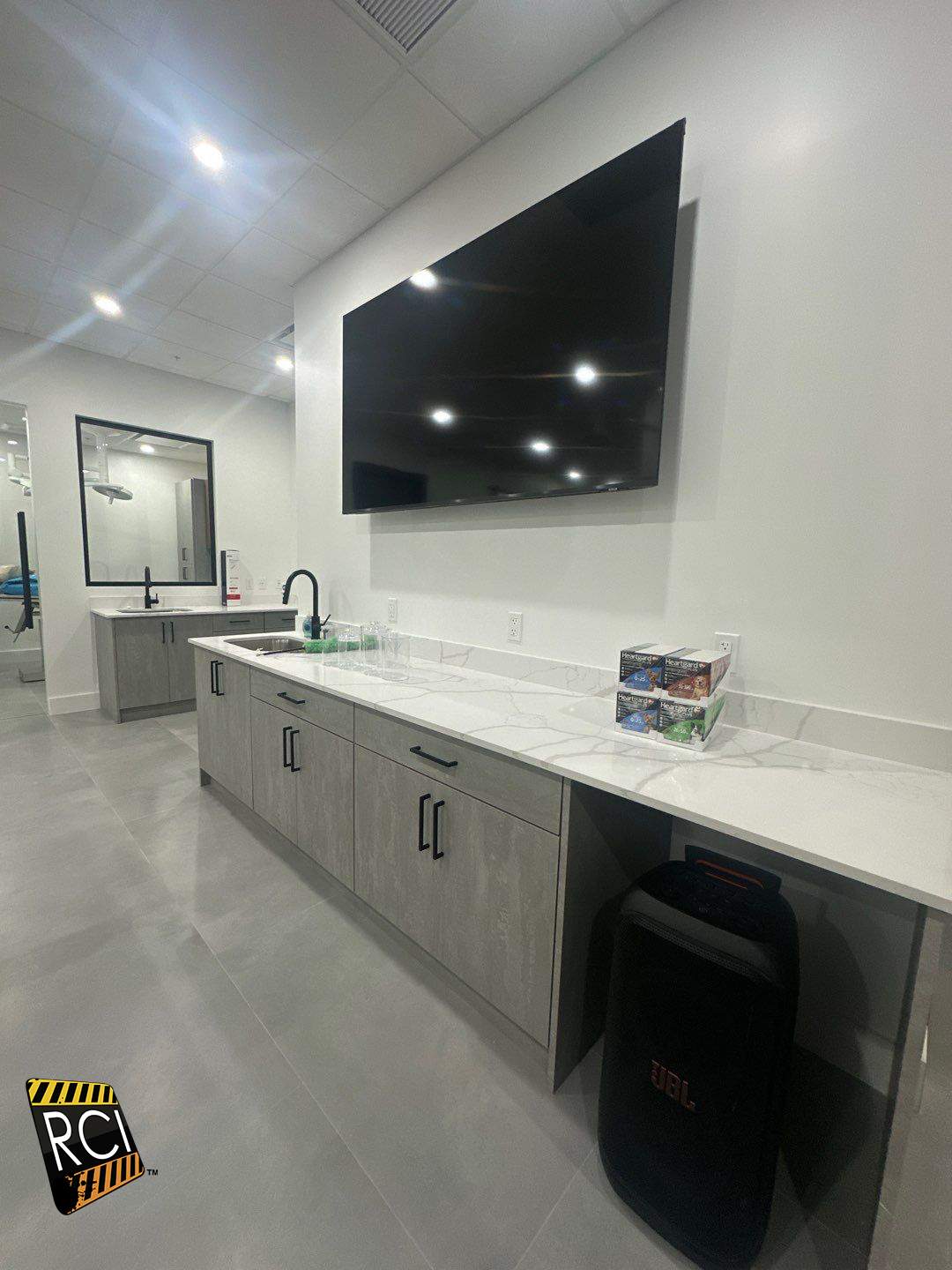 Urban Paws by Ruiz Construction Inc