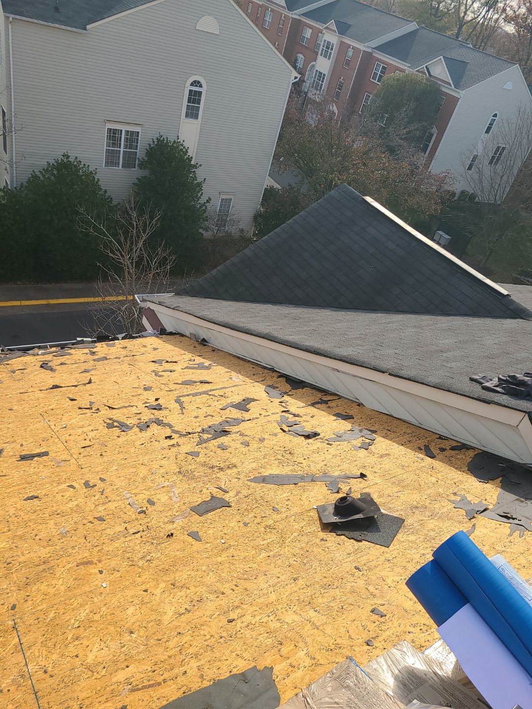 Herndon: Residential Roof Replacement with CertainTeed Landmark Pro in Max Def Moire Black by RM Banning, Inc.