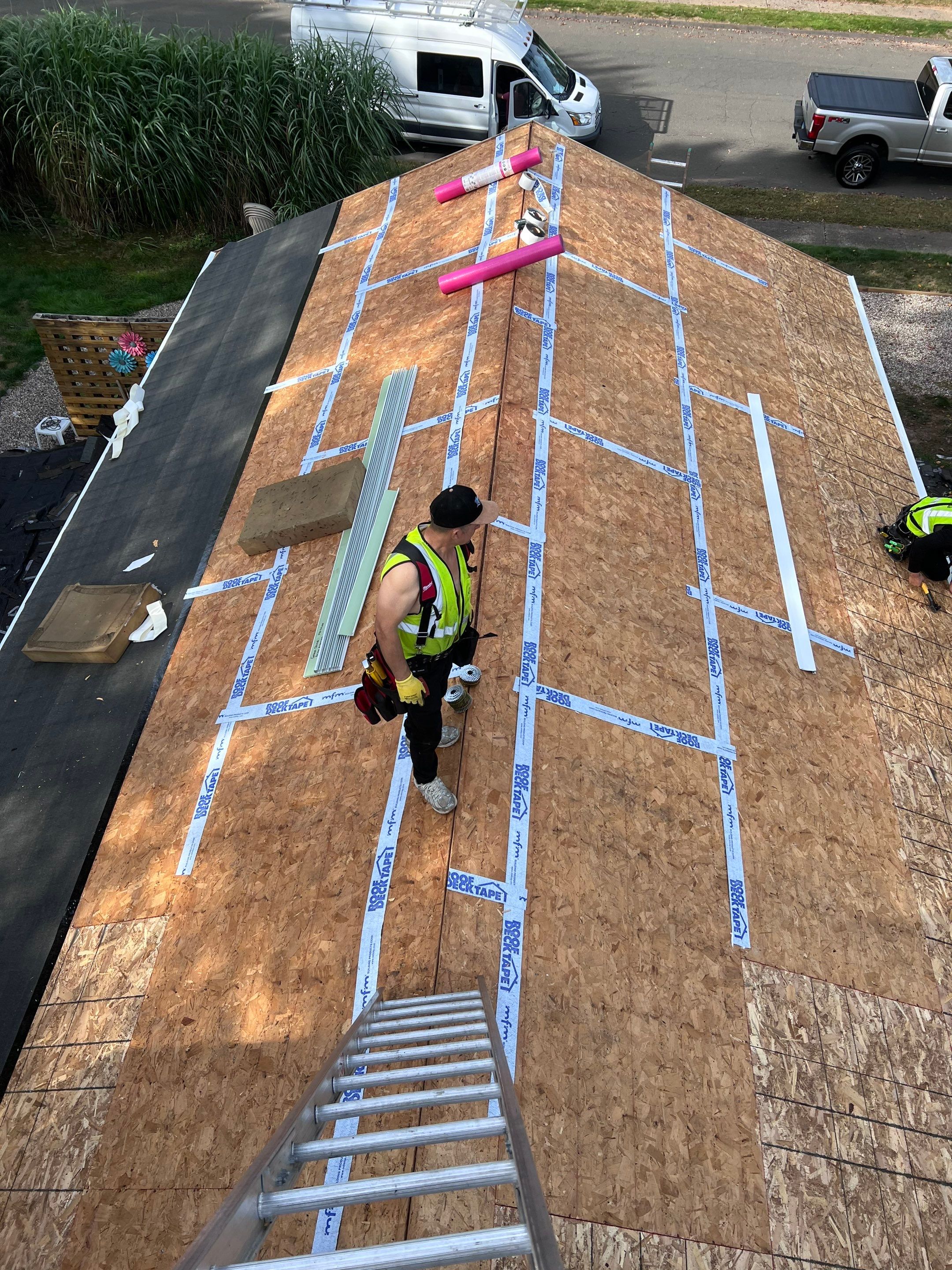 Owens Corning Duration: Onyx Black in Bristol by Golden Shield Roofing