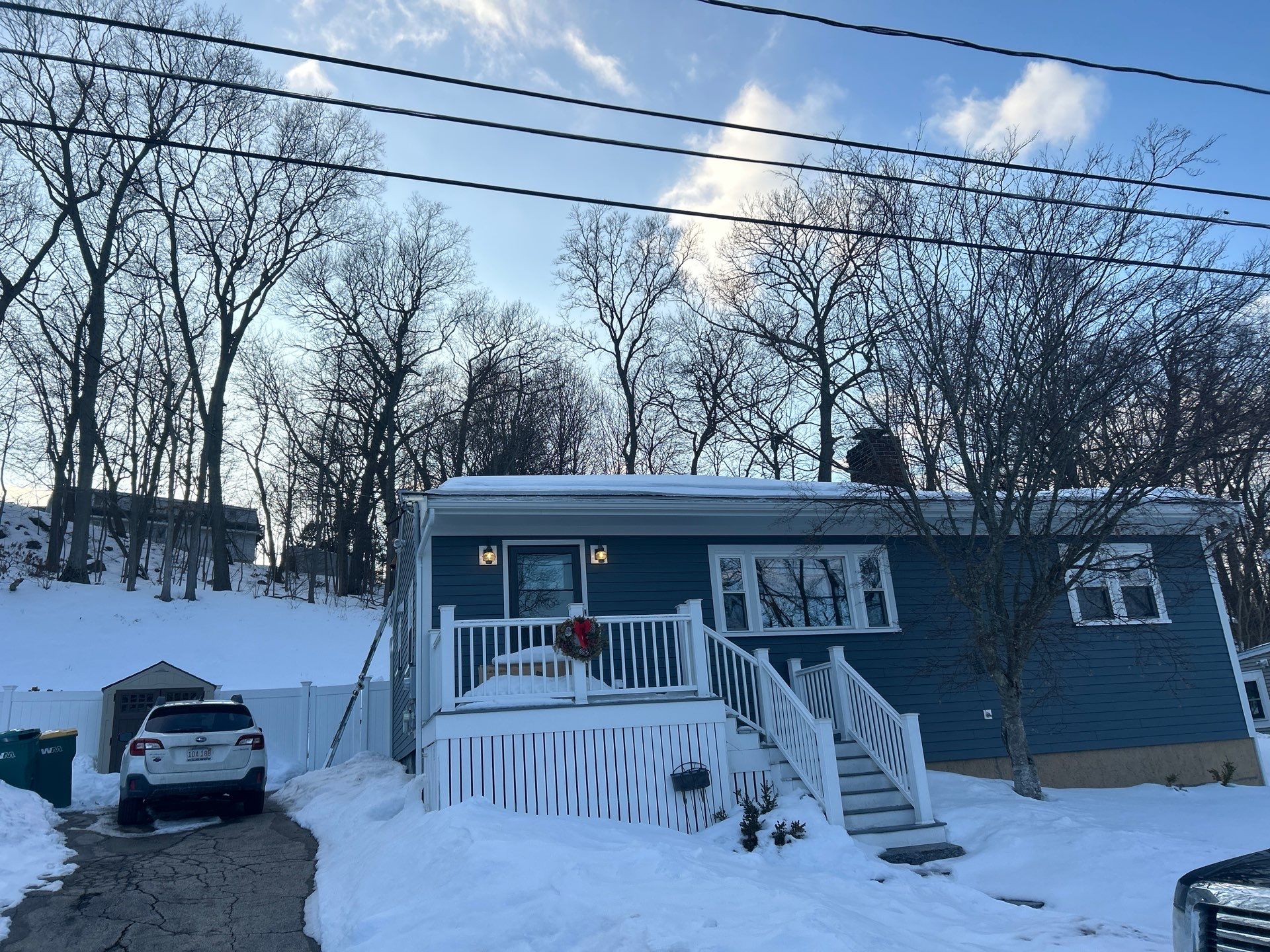 Ice Dam Removal & Snow Removal in Woburn, MA by Mighty Dog Roofing of Greater Middlesex County