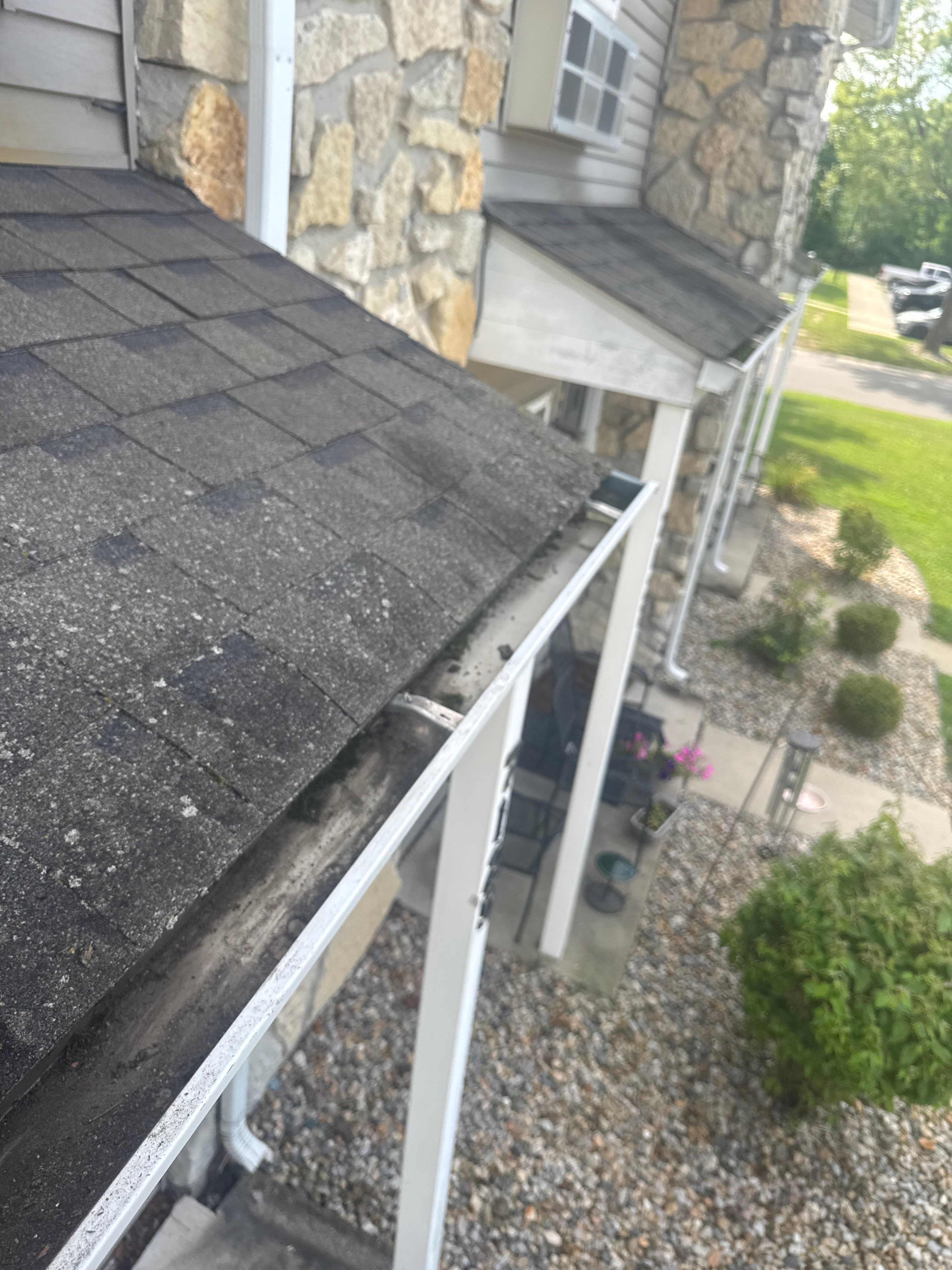 Commercial gutter cleaning Fort Wayne after photo with clean gutters