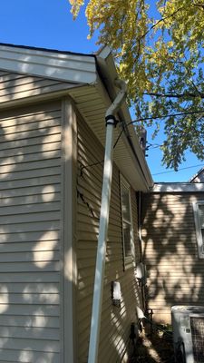 Why Lombard Gutters Clog and Ice Up