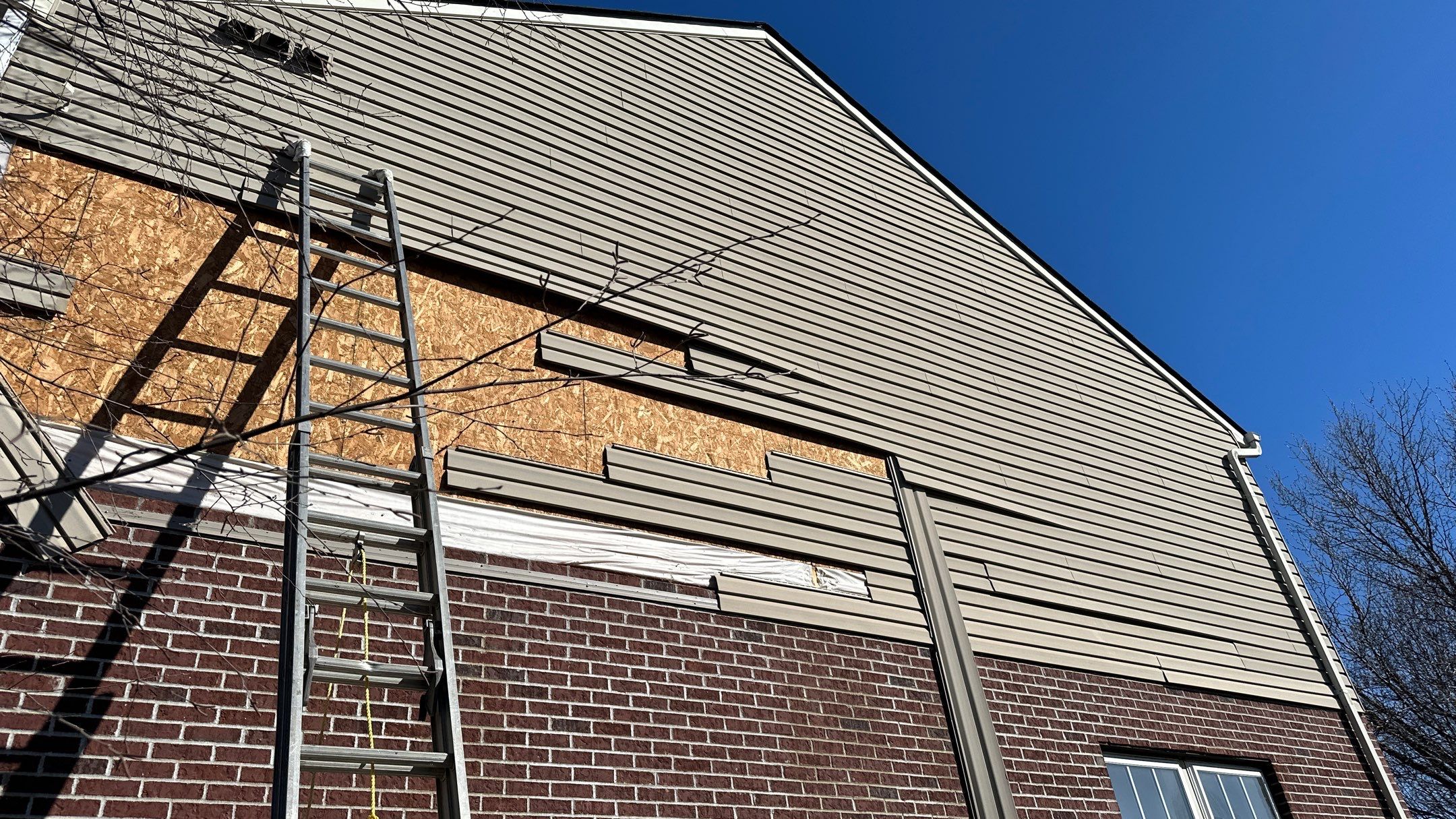 Roofing & Siding  by Tamlin Roofing