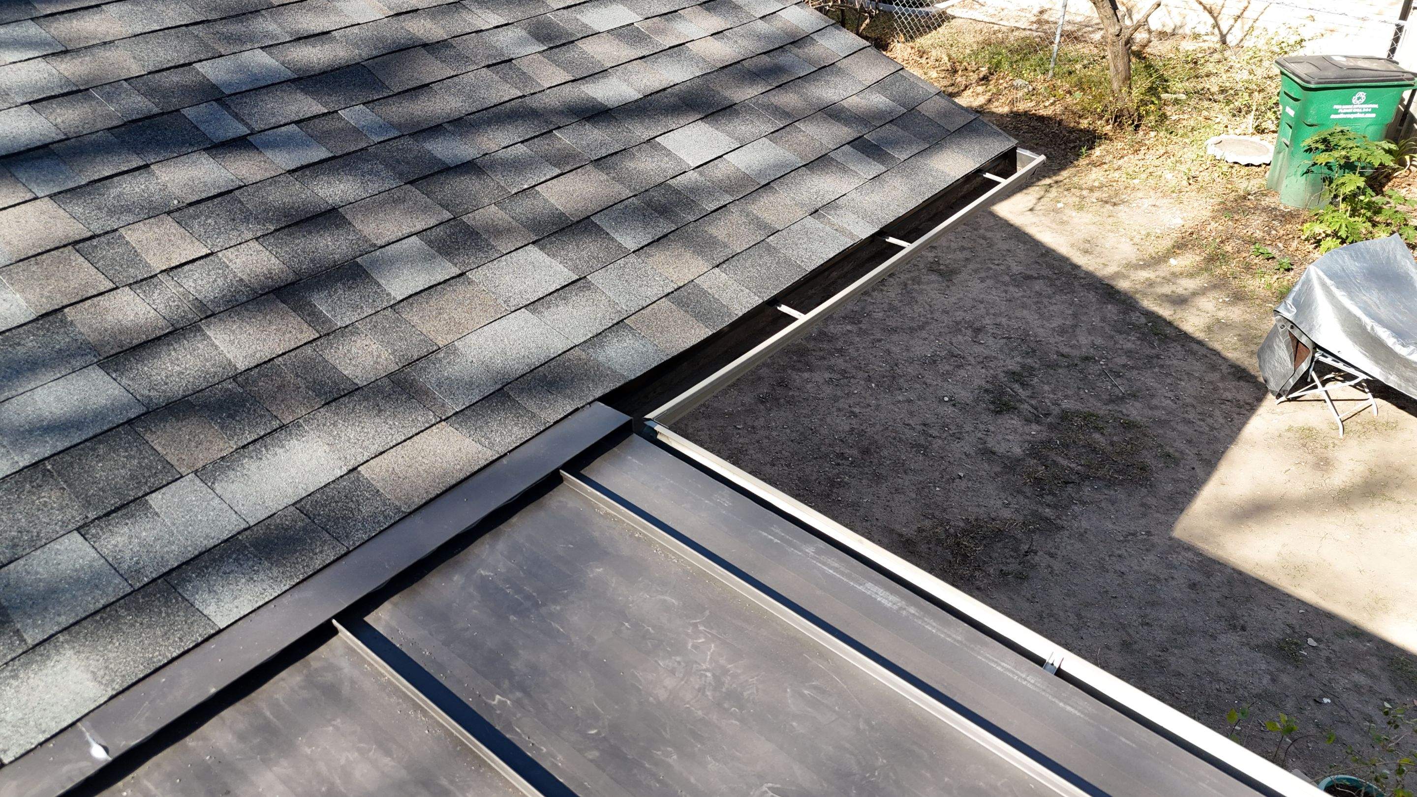 Williamsbur Gray - Owens Corning TruDefinitios Duration + Dark Bronze -  L&A Metals by RoofsOnly.com