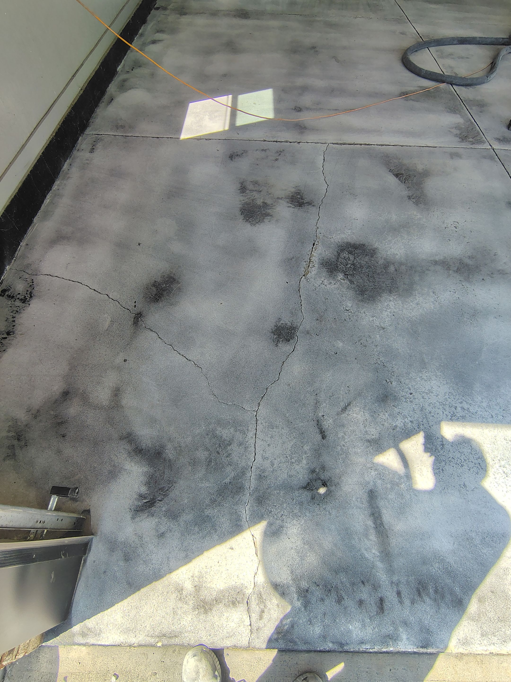 Garage Concrete Floor Coating and Crack Repair in Onawa by Select Painting, Coatings & Garage Cabinets