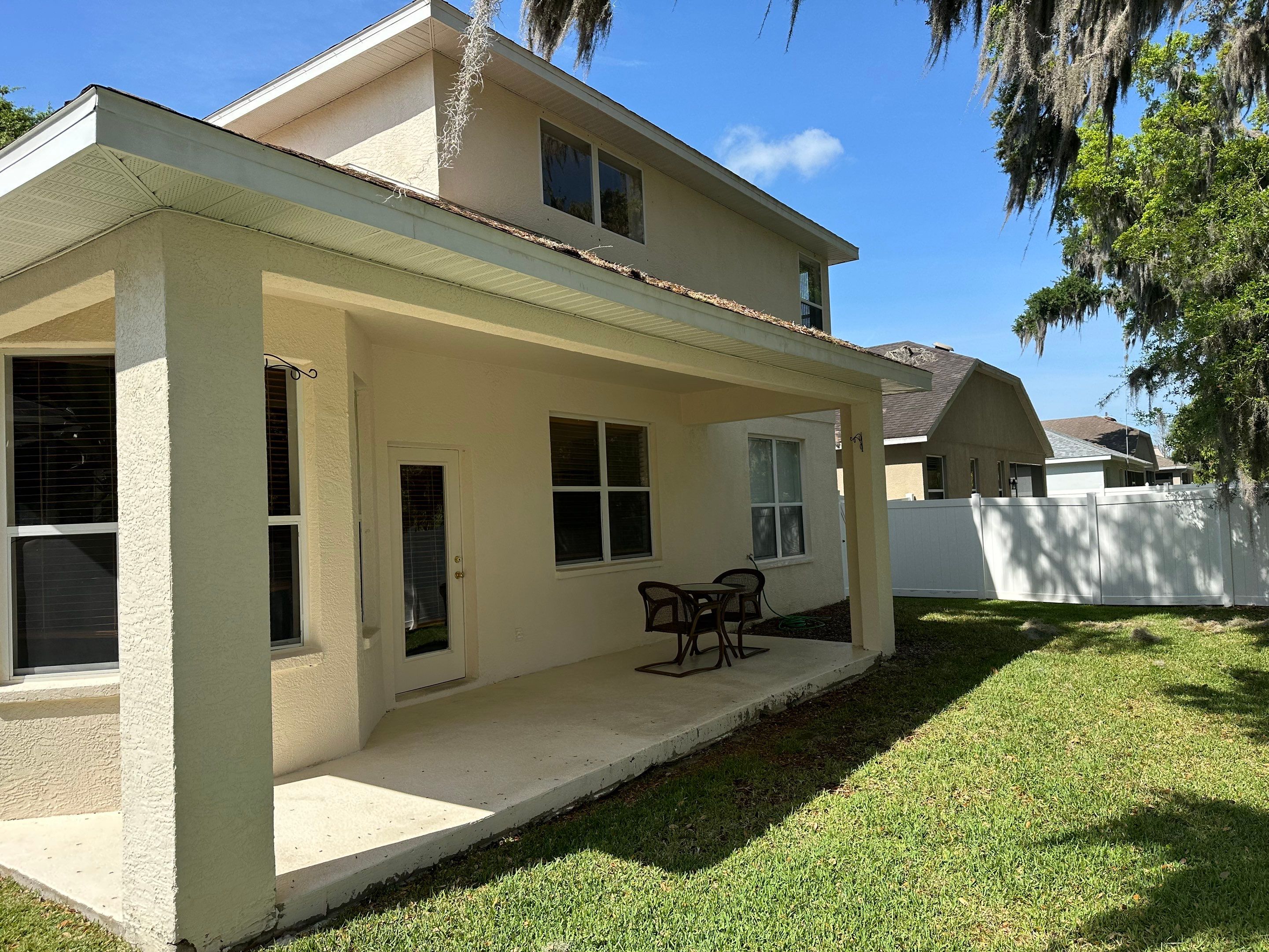 House Wash, Vinyl Fence, Patio, Driveway & Sidewalk Cleaning in Oakley Place, Ellenton, FL | Sunshine AquaWash by Sunshine AquaWash