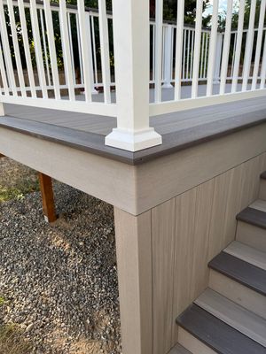 Another Splendid Deck in Seattle