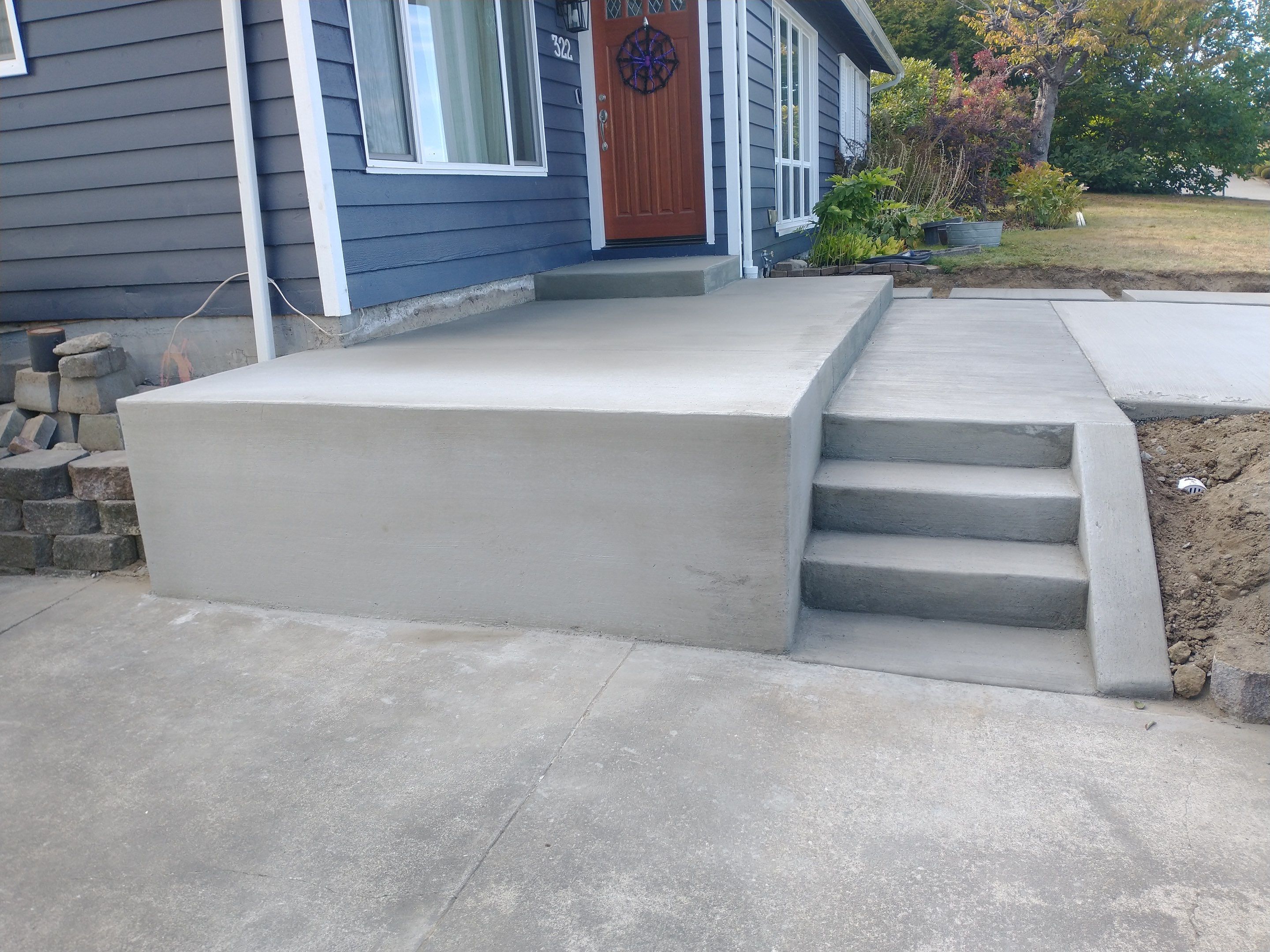 Custom Concrete walkway/Driveway Everett WA by Jireh Asphalt & Concrete Inc 