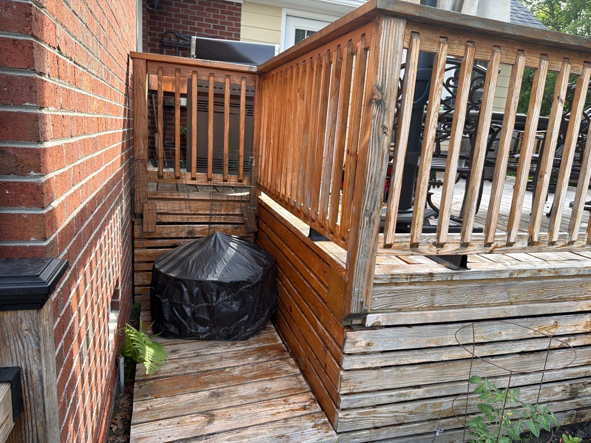 Deck using Wood Sealant by DuraSeal
