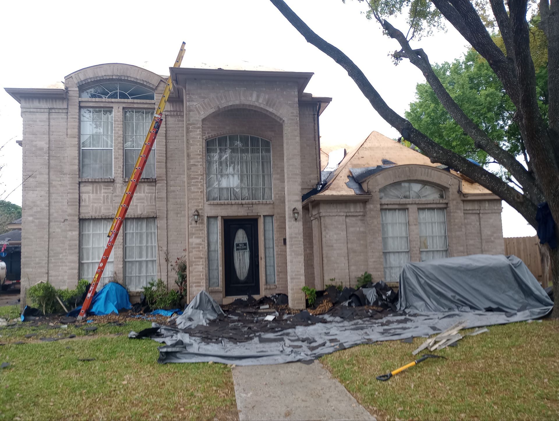 Residential Roofing Repair using Owen's Corning Duration (Lifetime) Shingles by Roof Repair Company