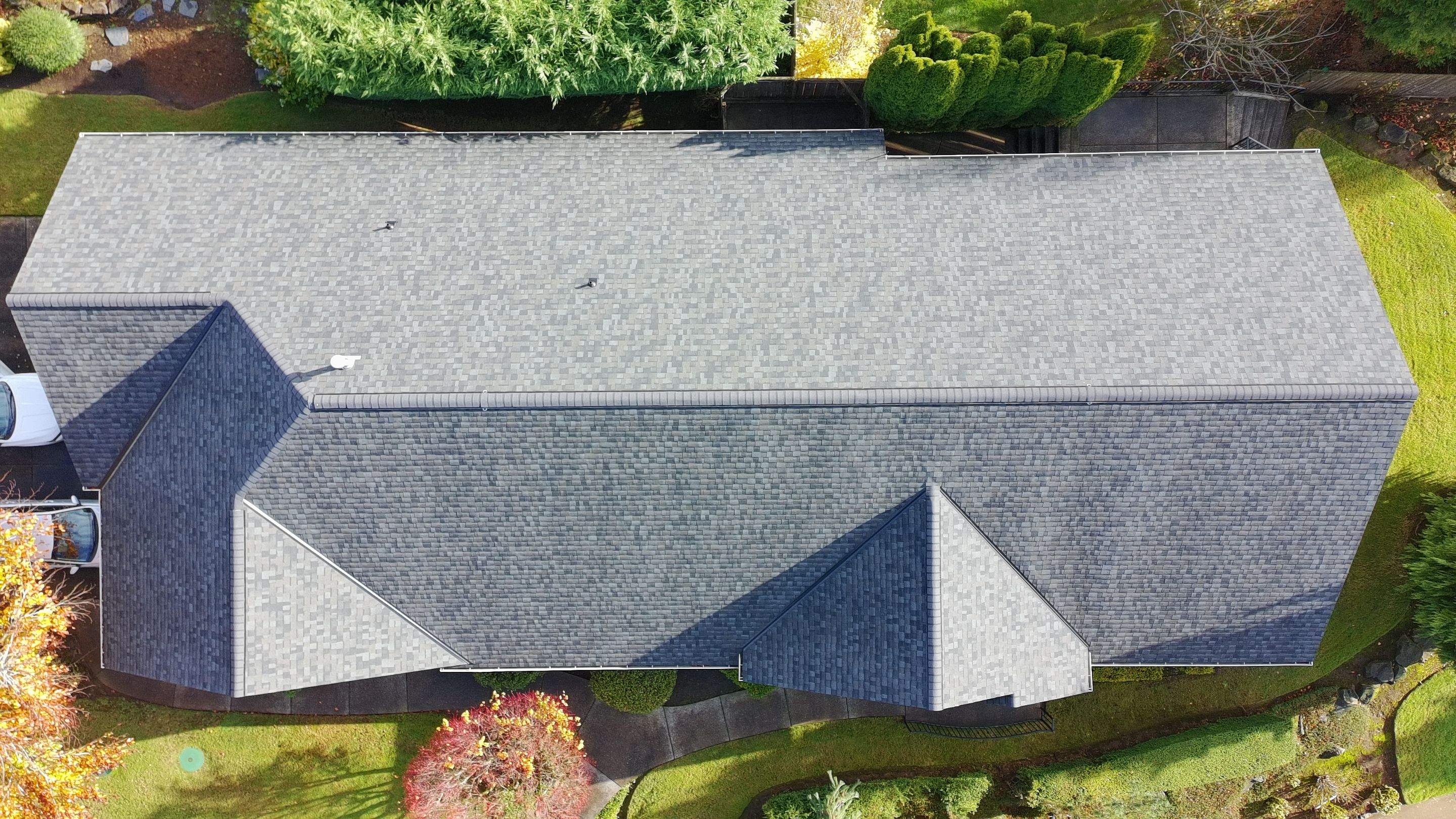 Williamsburg Gray | Roof Replacement in Camas, WA 98607 by Valiant Roofing, LLC