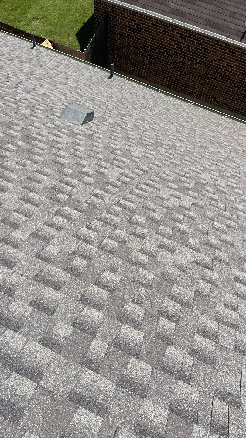 GAF HDZ - Weathered Wood by Elite Roofing LLC