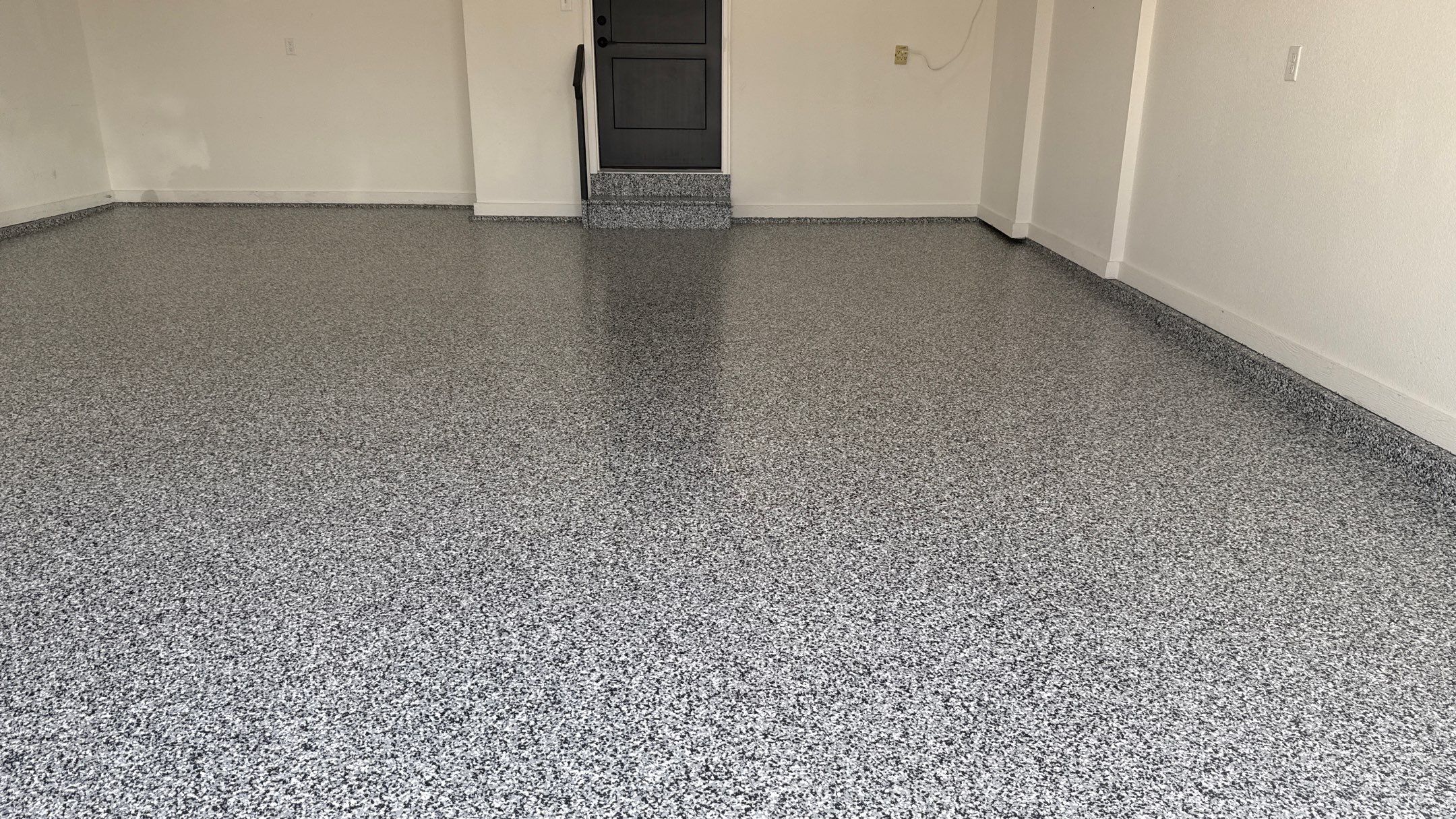 Jan's New Domino Floor Look by Banner Garage