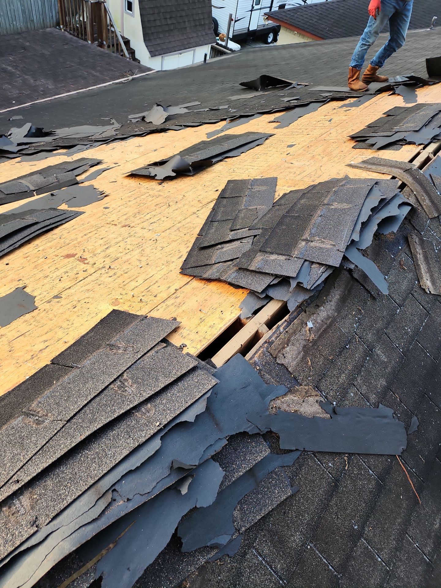 Residential Roofing Repair using Owen's Corning Duration (Lifetime) Shingles by Roof Repair Company