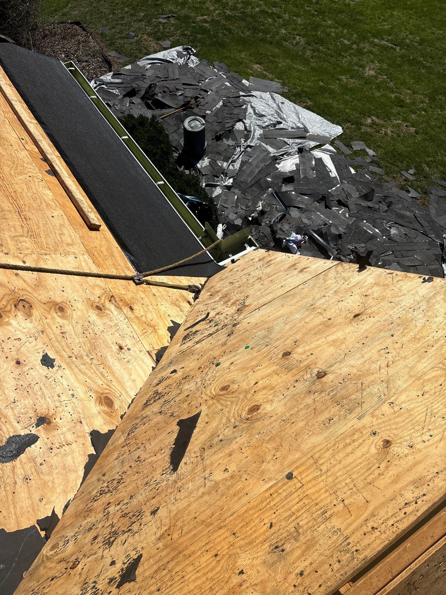 Residential Roofing Installation using GAF Timberline HDZ Oyster Grey by Rainstoppers Roofing