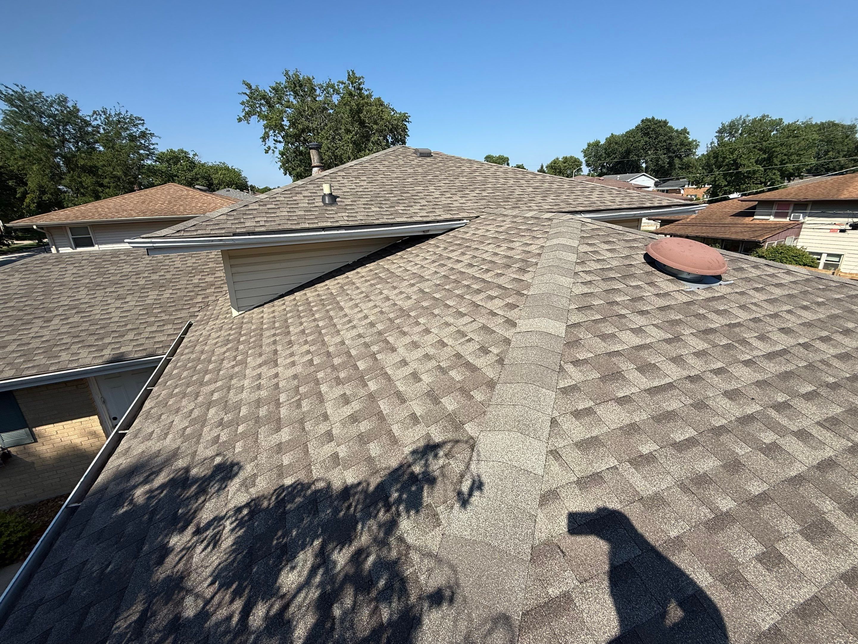 Roofing with GAF weathered wood by Optimal Home Improvement 