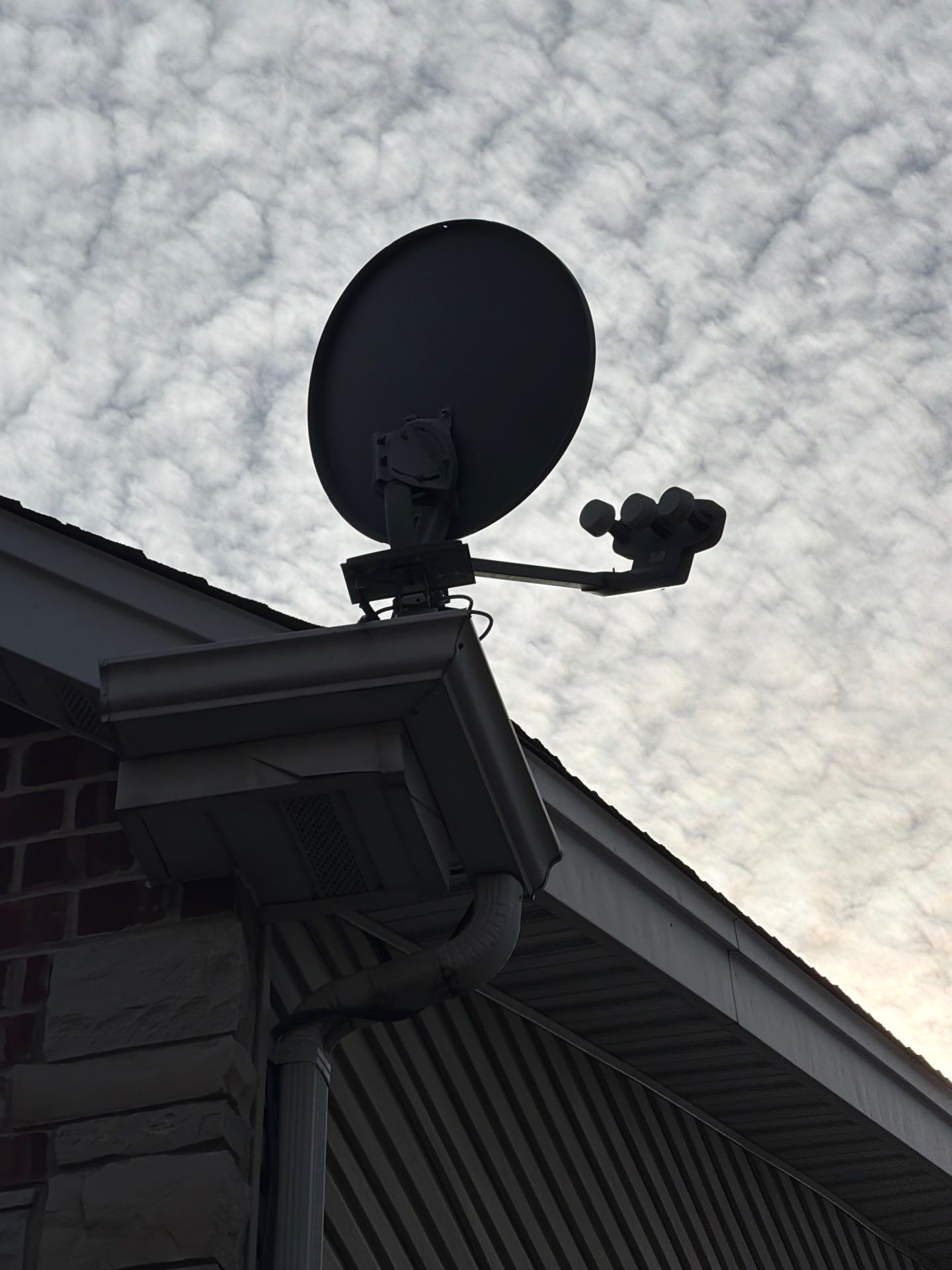 Comprehensive Roof Installation and Siding Restoration in Kirkwood by Acute Roofing And Exteriors 