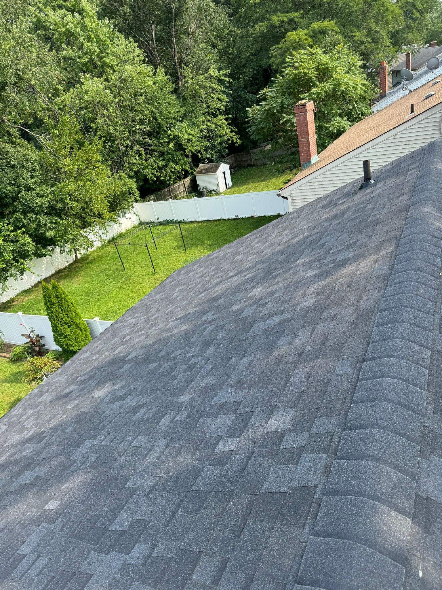 Full Roof Replacement in Hartford, CT – Owens Corning Duration, Onyx Black by JOHNNYS PRO