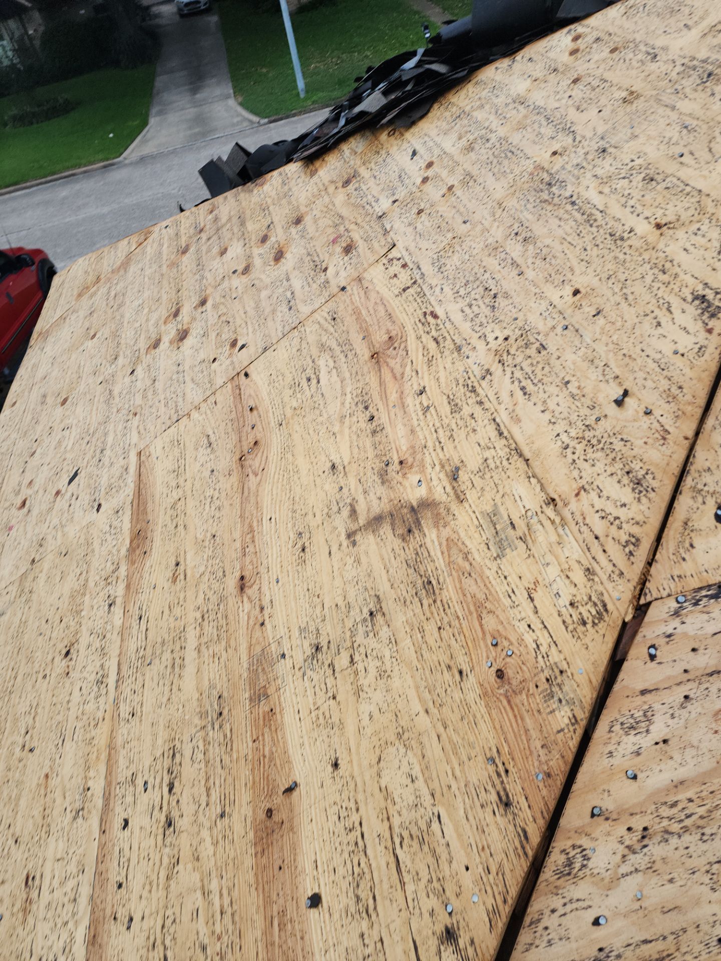 Residential Roofing Installation using Owen's Corning Duration (Lifetime) Shingles by Roof Repair Company