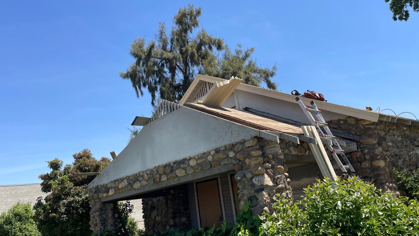 Certainteed Landmark Solaris shingle job at Merced Fairgrounds by Straight Edge Roofing Inc