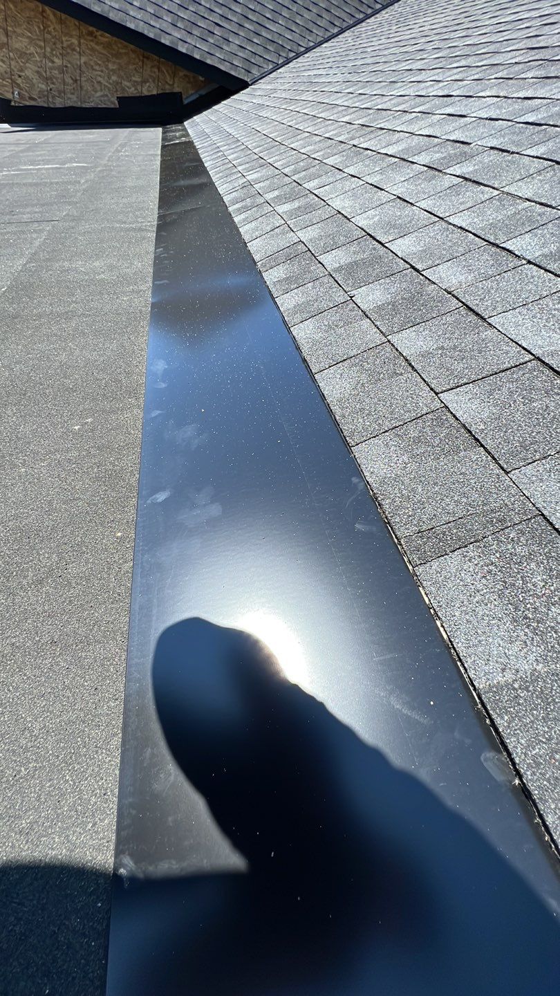 Residential Roofing Installation using GAF Charcoal HDZ by Top Notch Roofing Inc