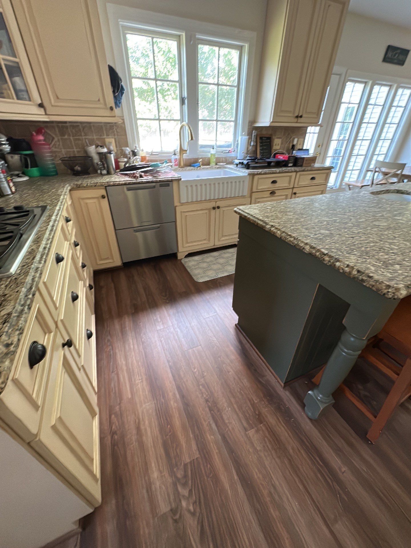 Fireplace remodel, Great Falls, VA by Fairfax Contractors, LLC