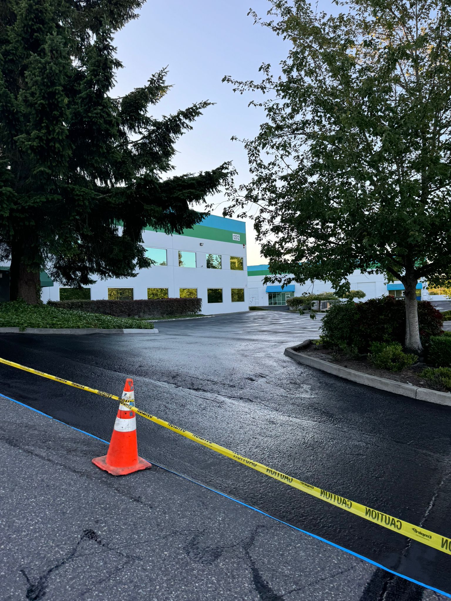 Commercial Sealcoat & Asphalt Patch Repair | Lynnwood  by Jireh Asphalt & Concrete Inc 