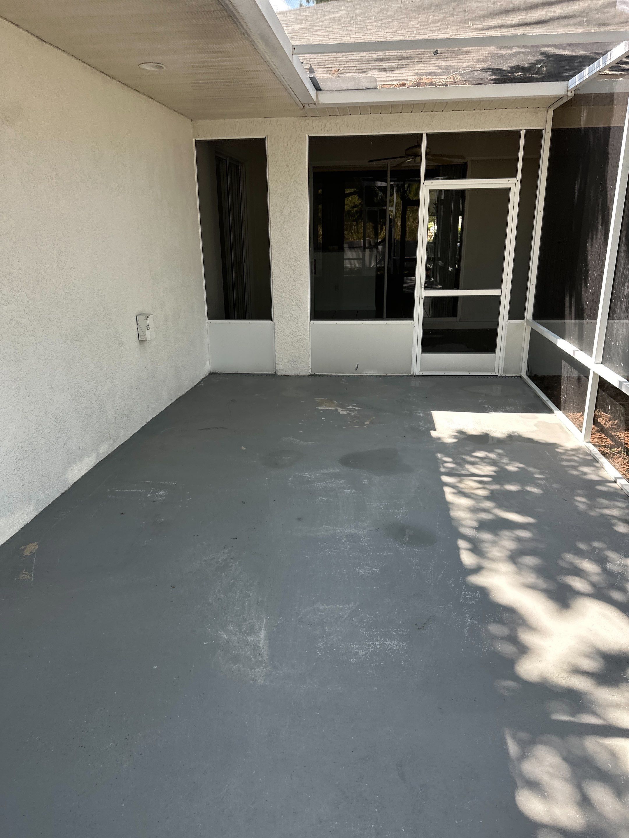 1-Story House Wash, Driveway, Patio/Lanai & Screen Enclosure Cleaning in Oakley Community, Ellenton, FL | Sunshine AquaWash by Sunshine AquaWash
