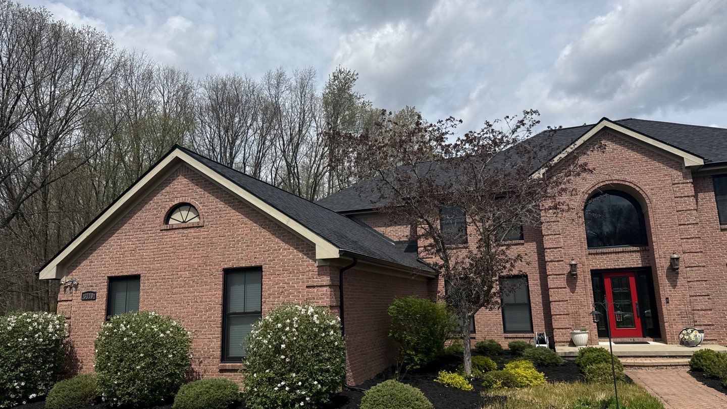 Roof Replacement using Owens Corning Onyx Black by 180 Contractors