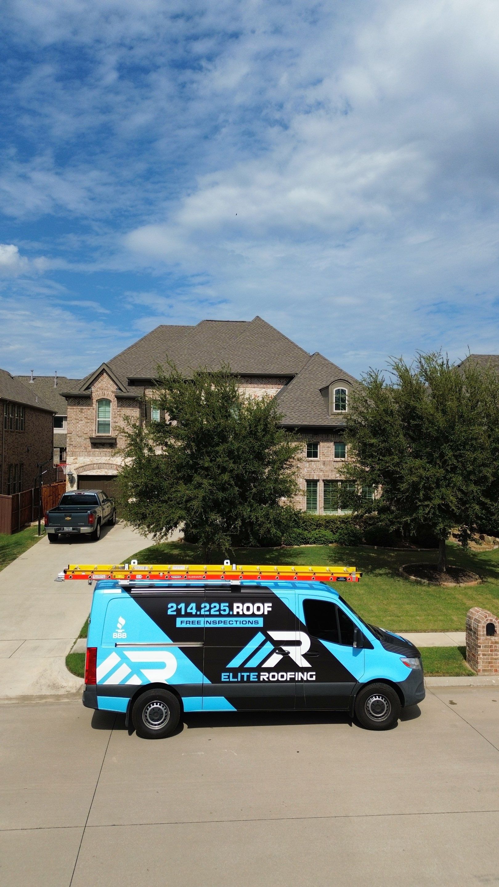 GAF HDZ - Weathered Wood by Elite Roofing LLC